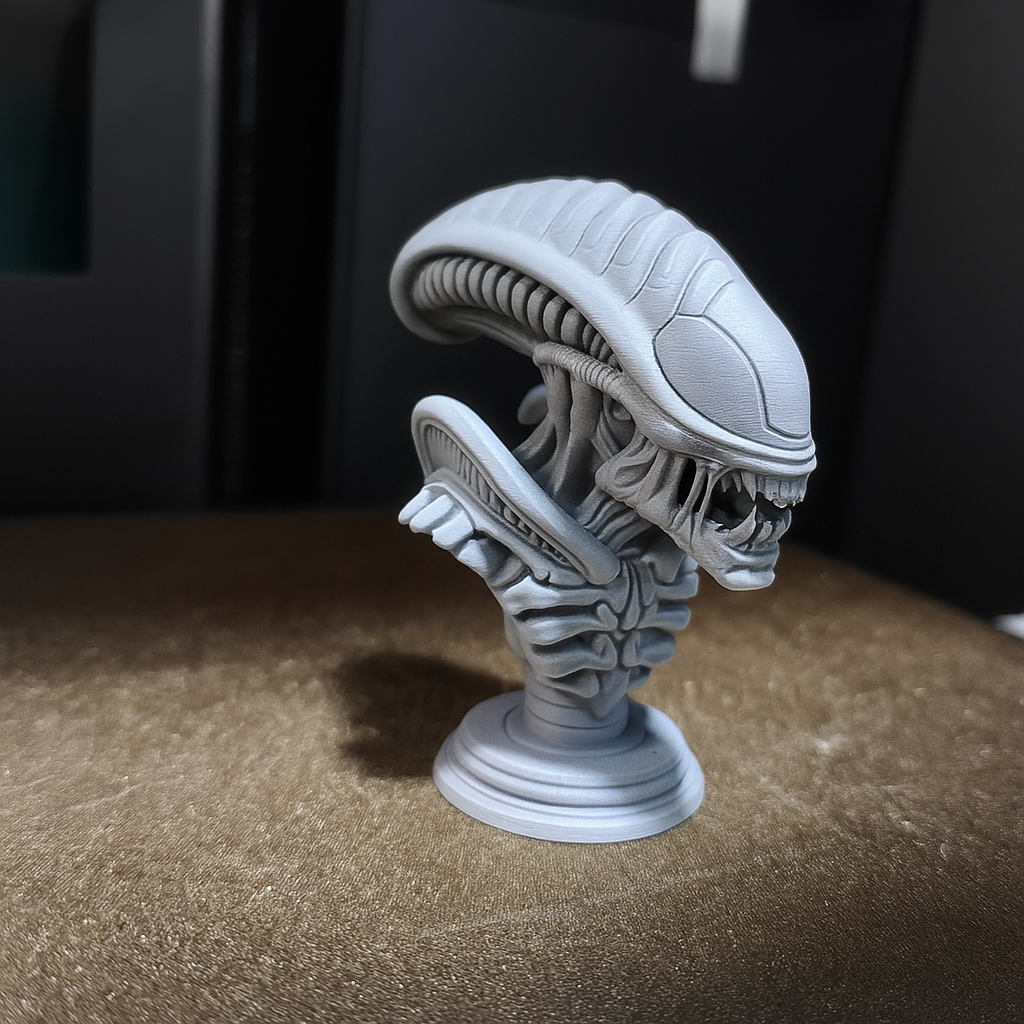 Bust Alien