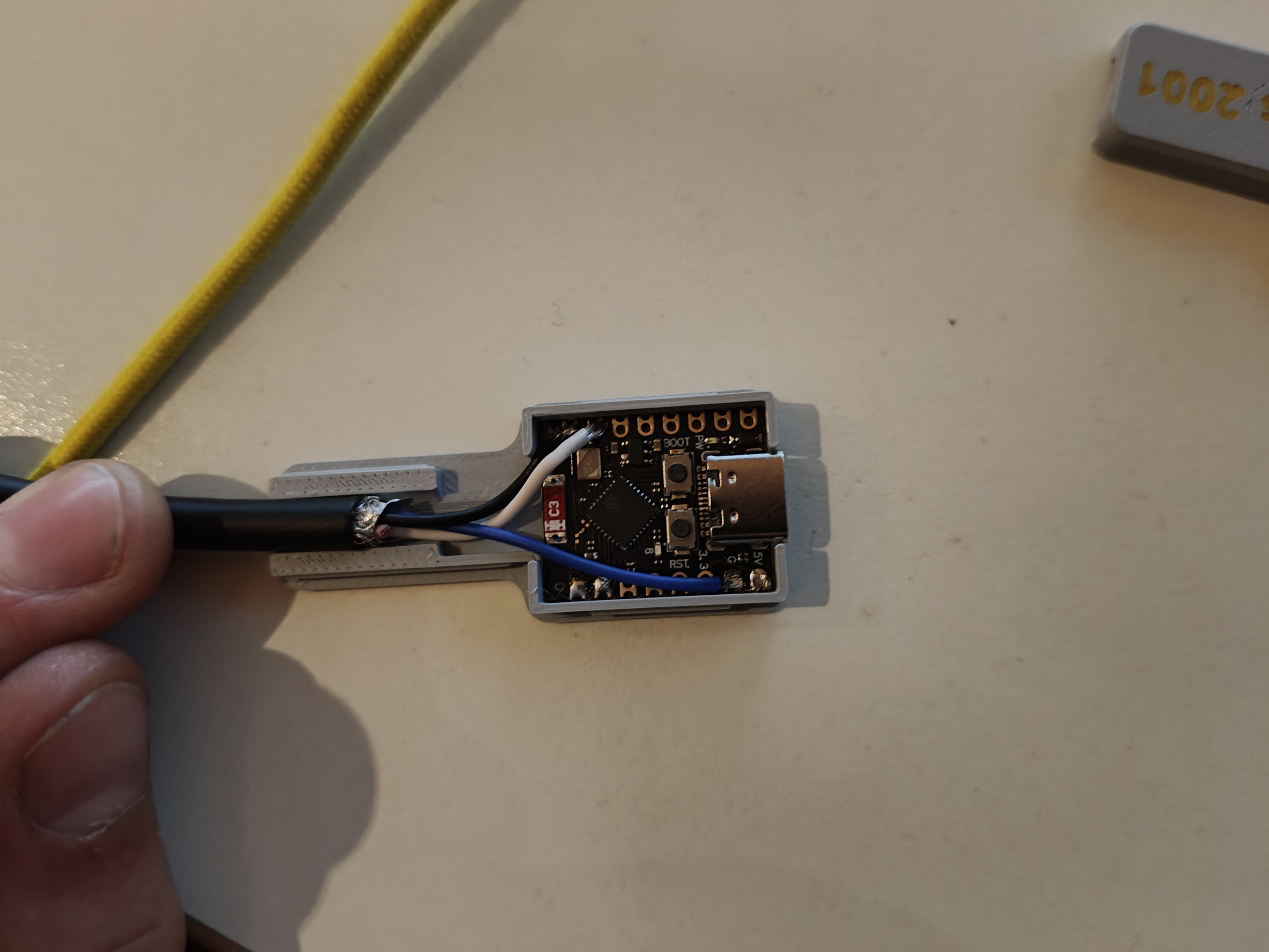 Miniatura 2 do modelo 3D ESP32-C3 Super Mini cabel AddOn