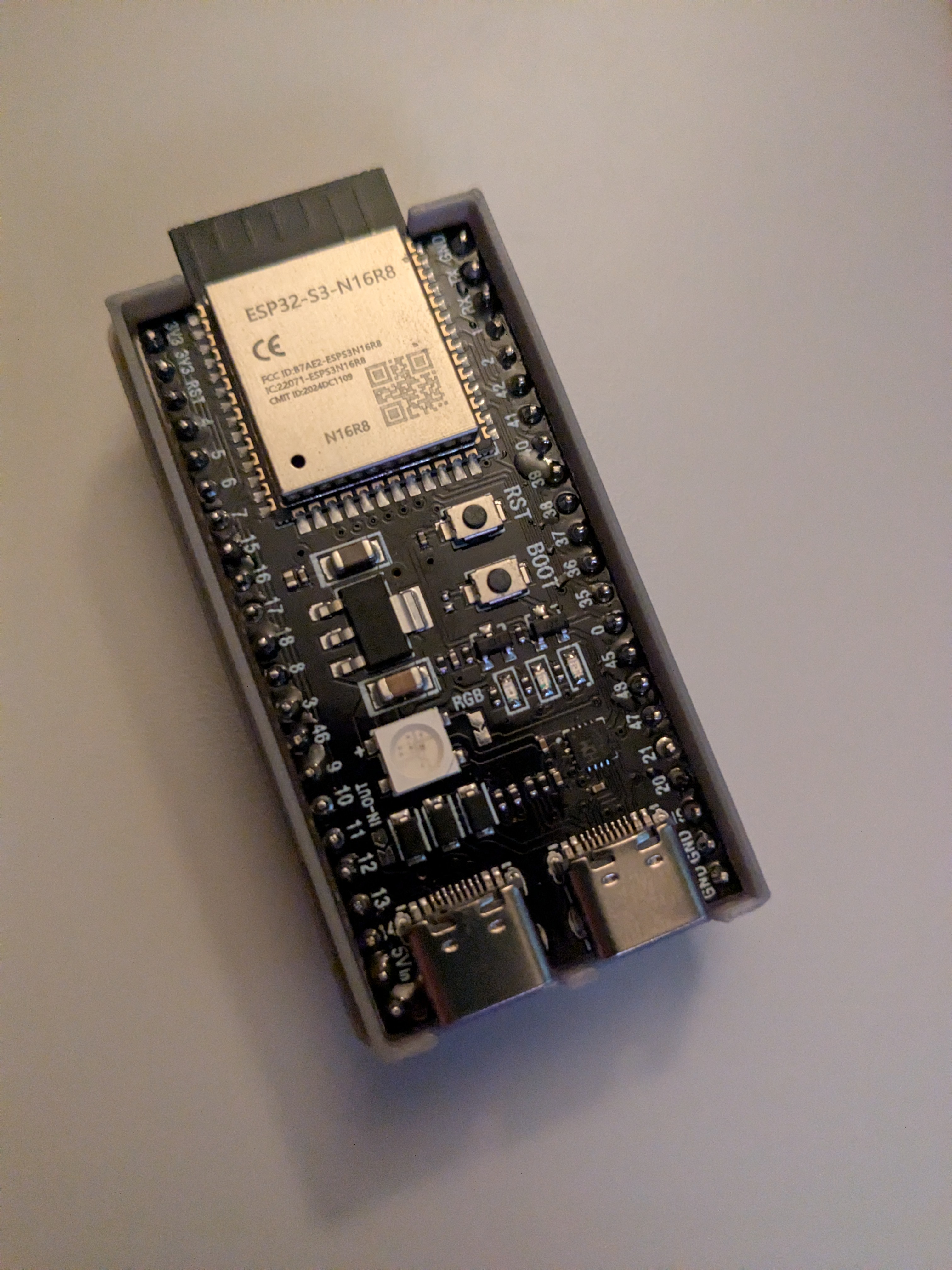 Miniatura 2 do modelo 3D ESP32-S3 44P DevKit Case
