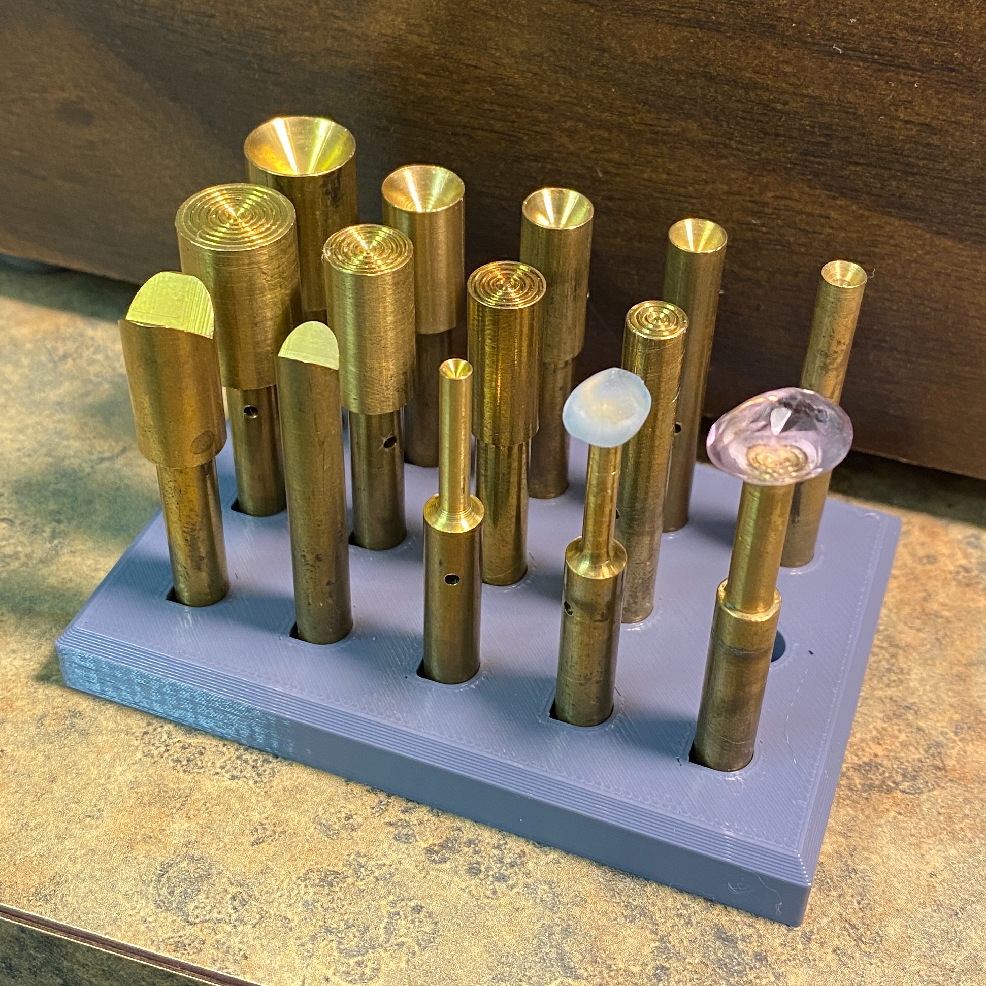 Lapidary Dop Holder for Graves and other 1/4" dops (OpenSCAD customizable)