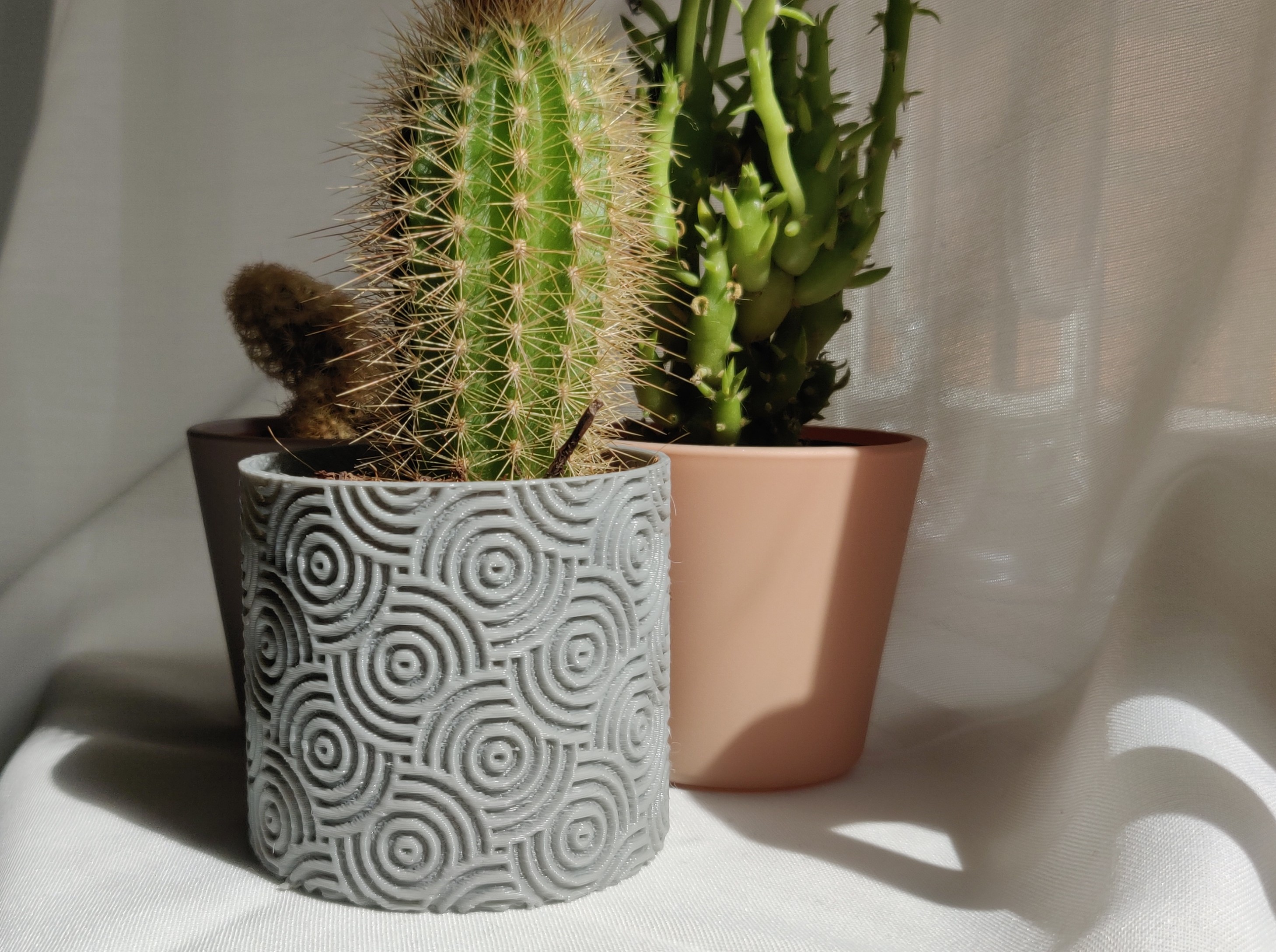 Modern Circle Design Plant Pot, Planter, Vase