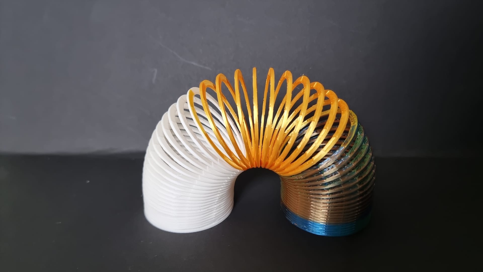 Miniatura 3 do modelo 3D Slinky – Springo