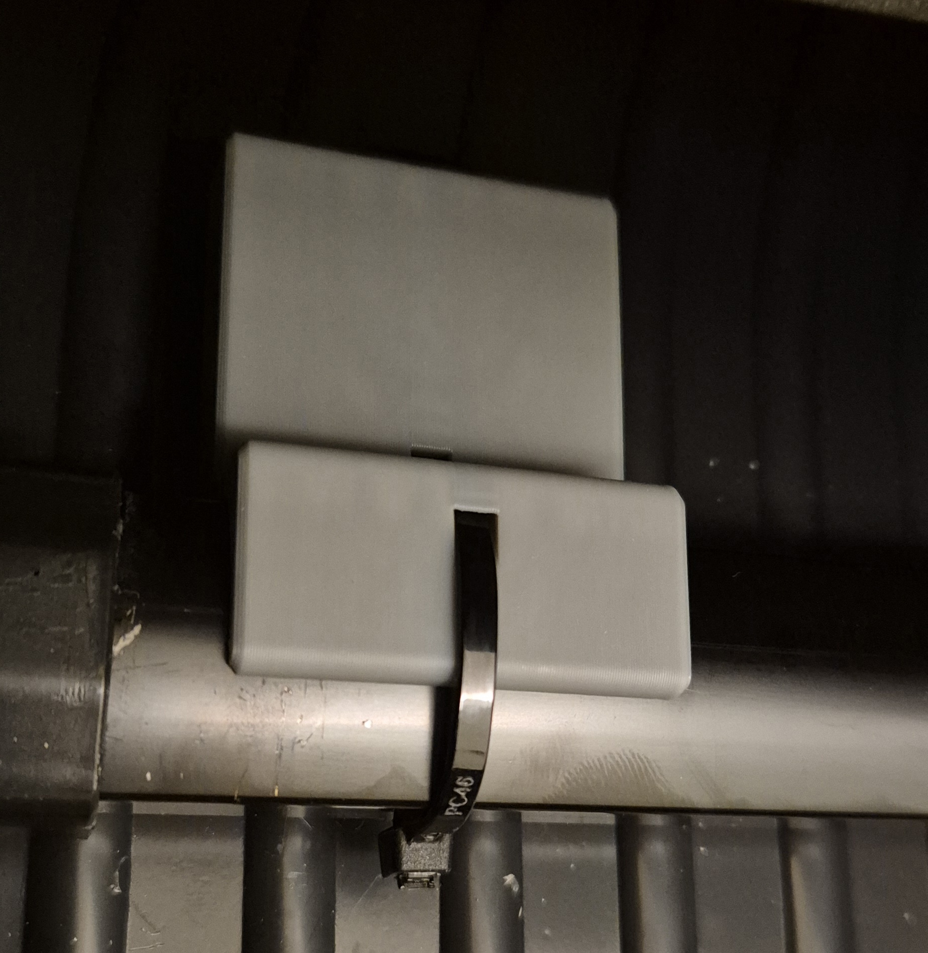 MiTag holder for Hauptstadtkoffer suitcase