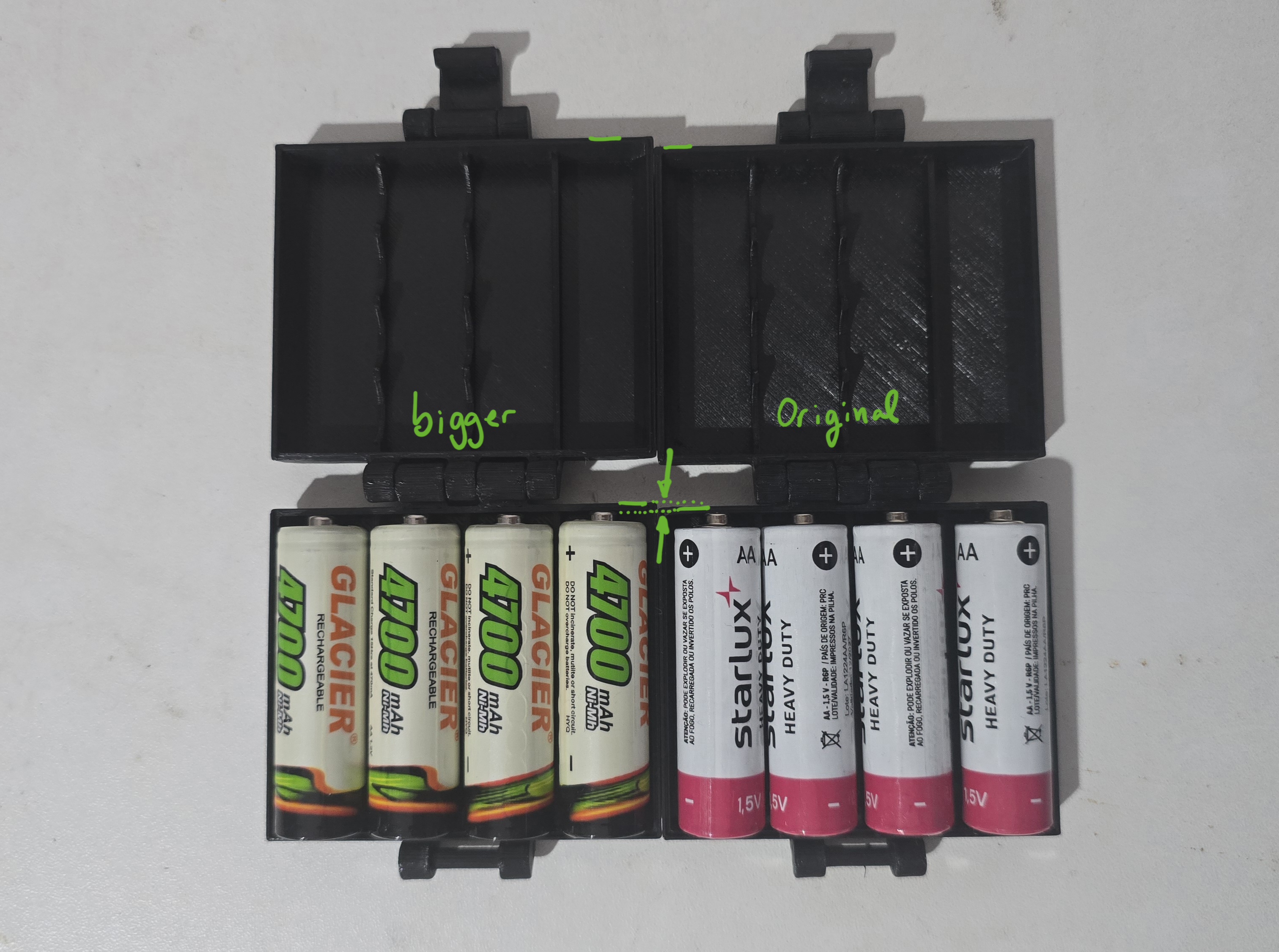 Miniatura 3 do modelo 3D 4x AA / AAA battery case