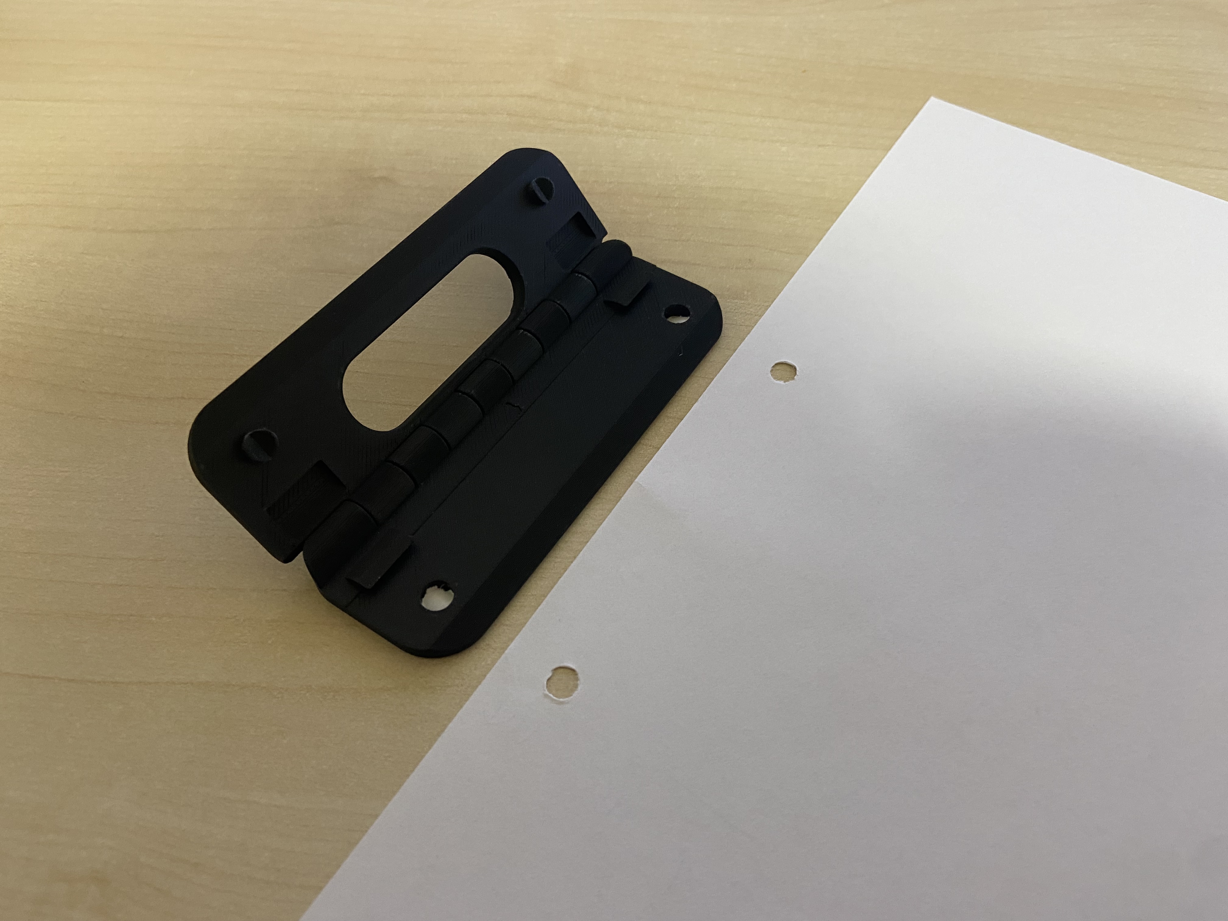 Compact Hole Punch