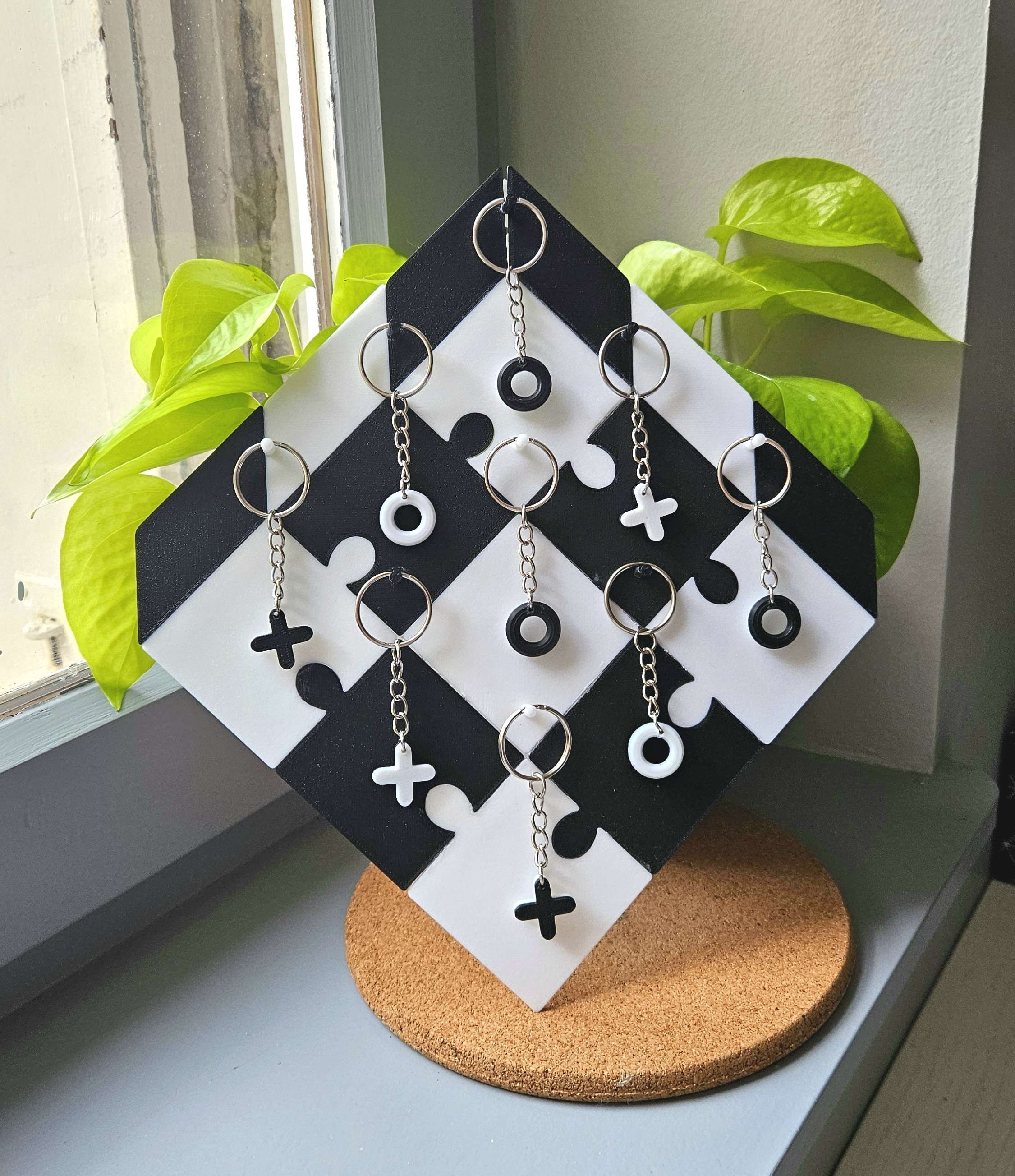 Tic Tac Toe Key Holder