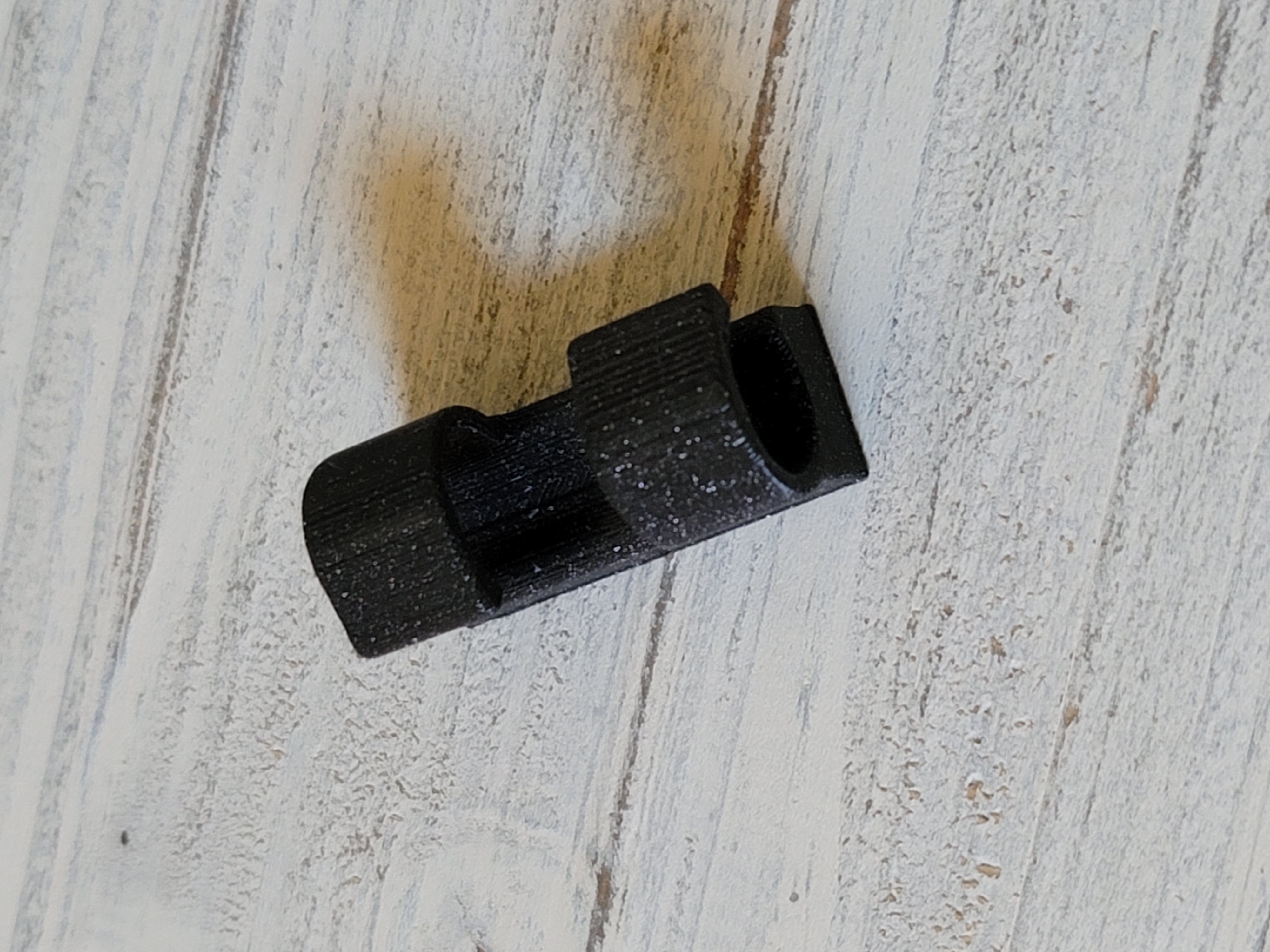 Miniatura 5 do modelo 3D Cable Holder