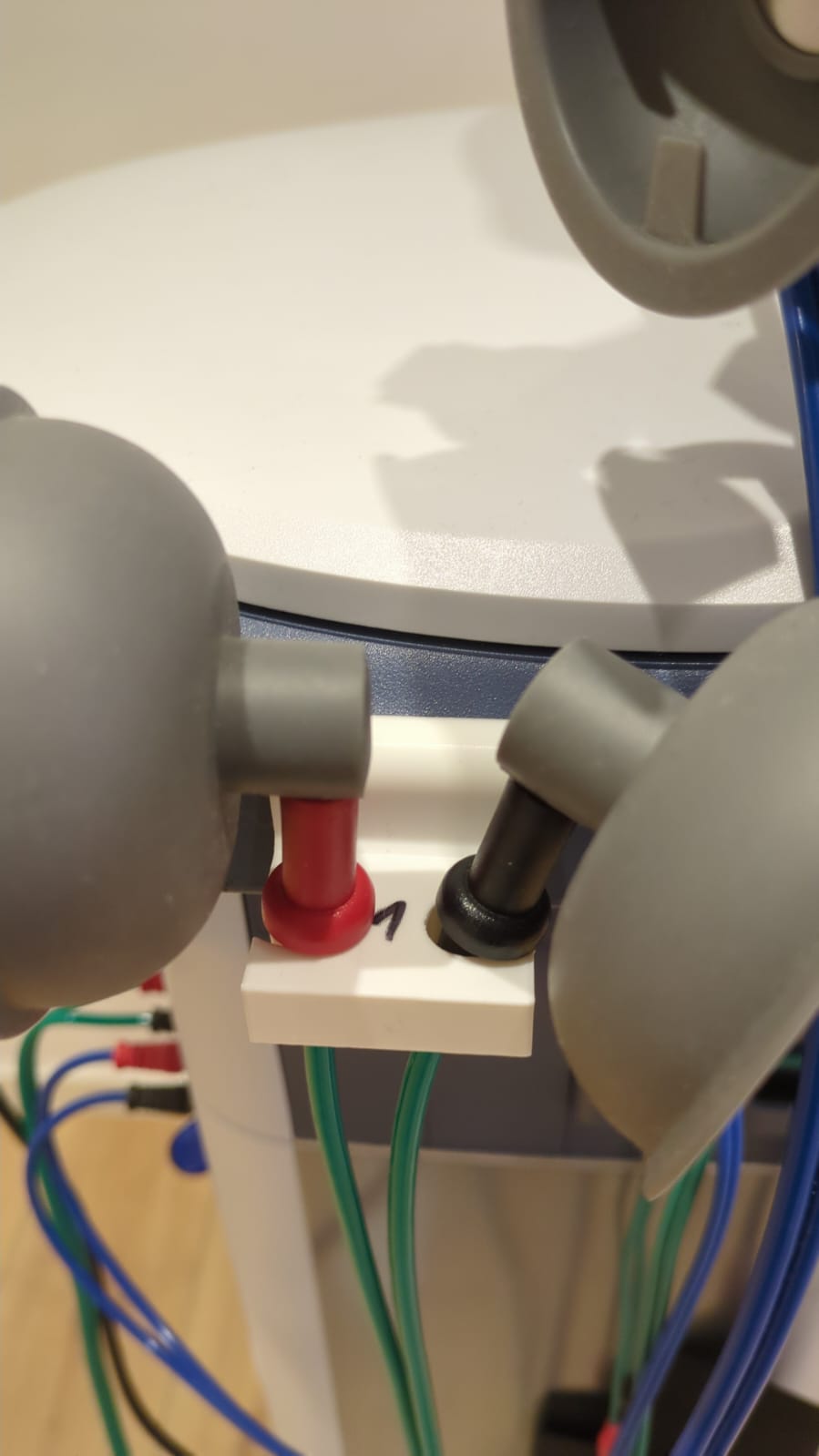 Ultrasonic suction cup attachment / holder / mount