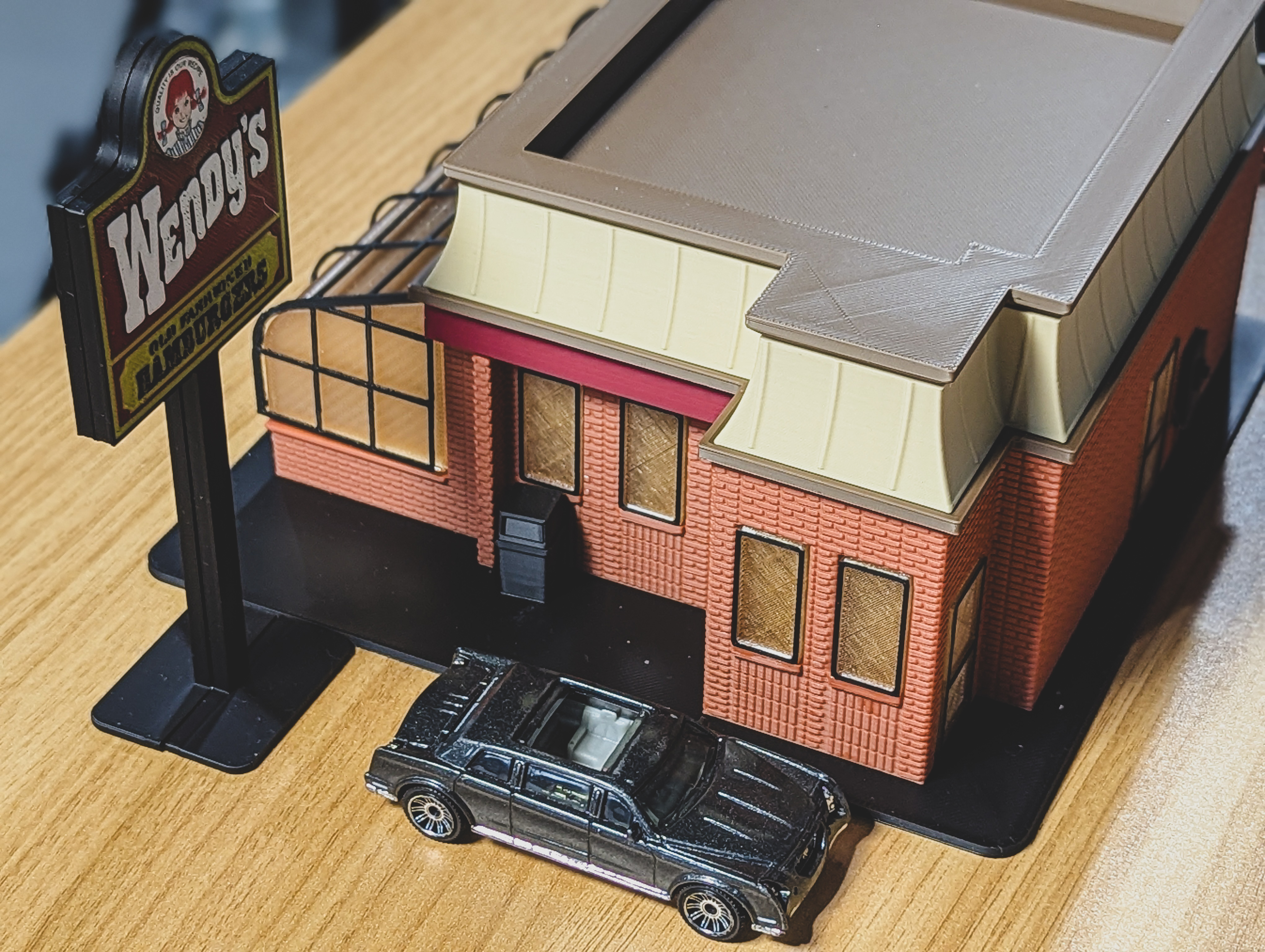 Retro Wendy's Model Set - 1:64 Scale Diorama — thumbnail 9