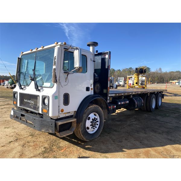 Mack Mr Flatbed