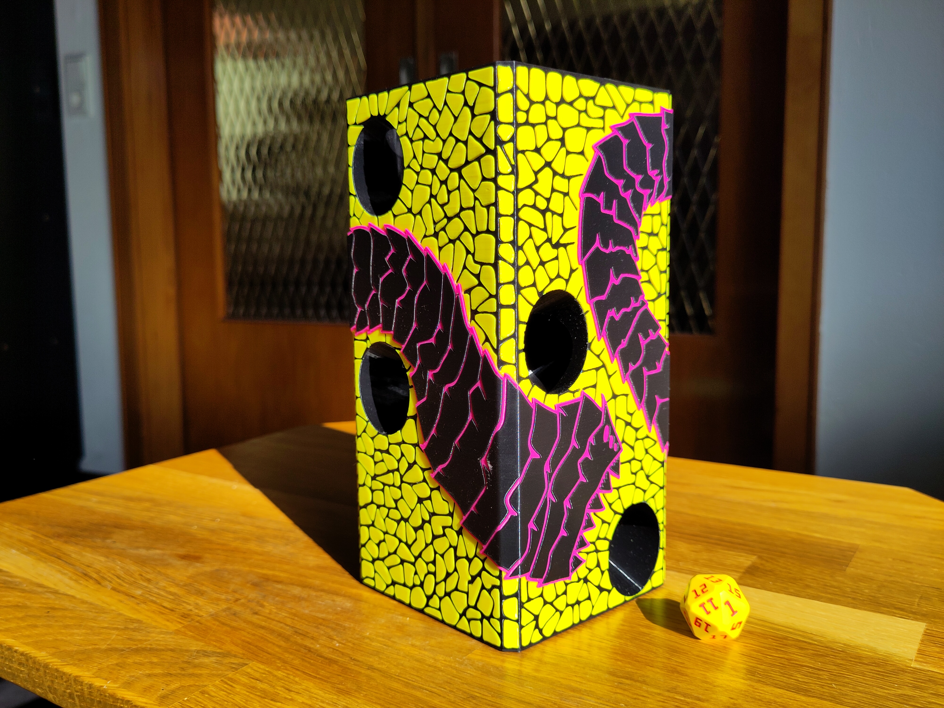 Block Dice Tower -Wurmfutter-