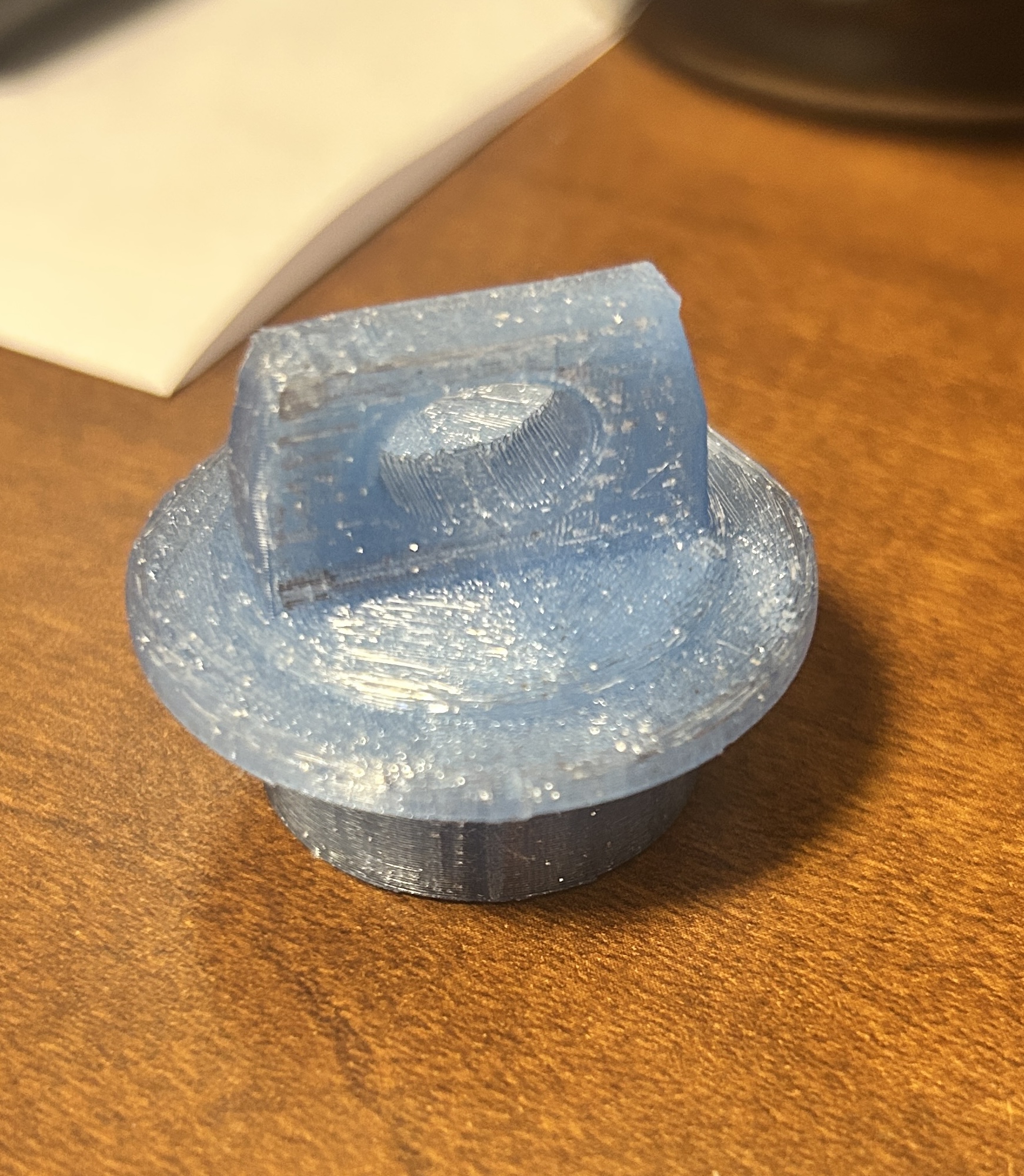 Gas Cap with String Loop — thumbnail 2