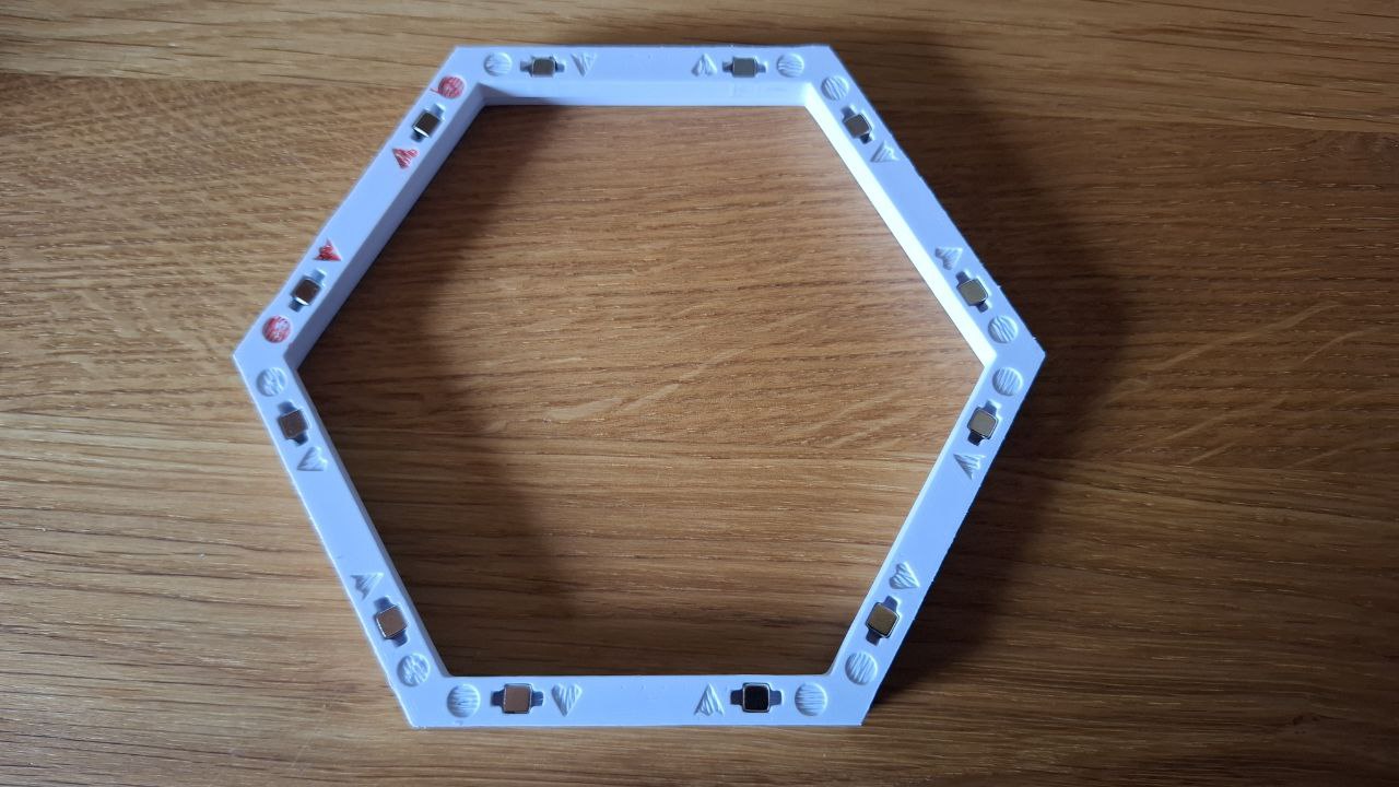 WiQQi HexHalter - Magnethalter für Beratungskarten