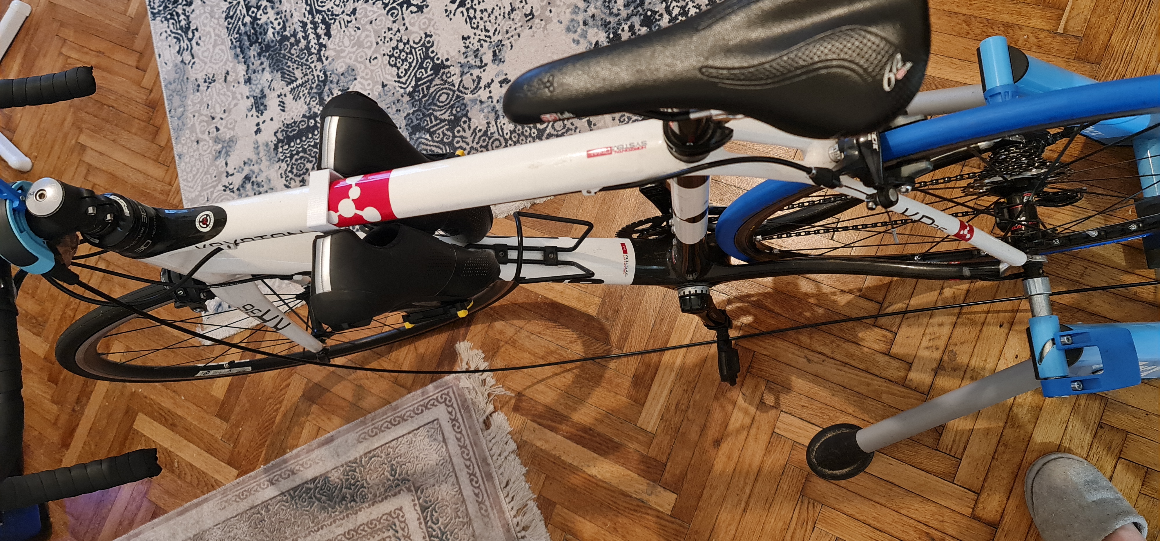 Cycling shoes bicycle hanger