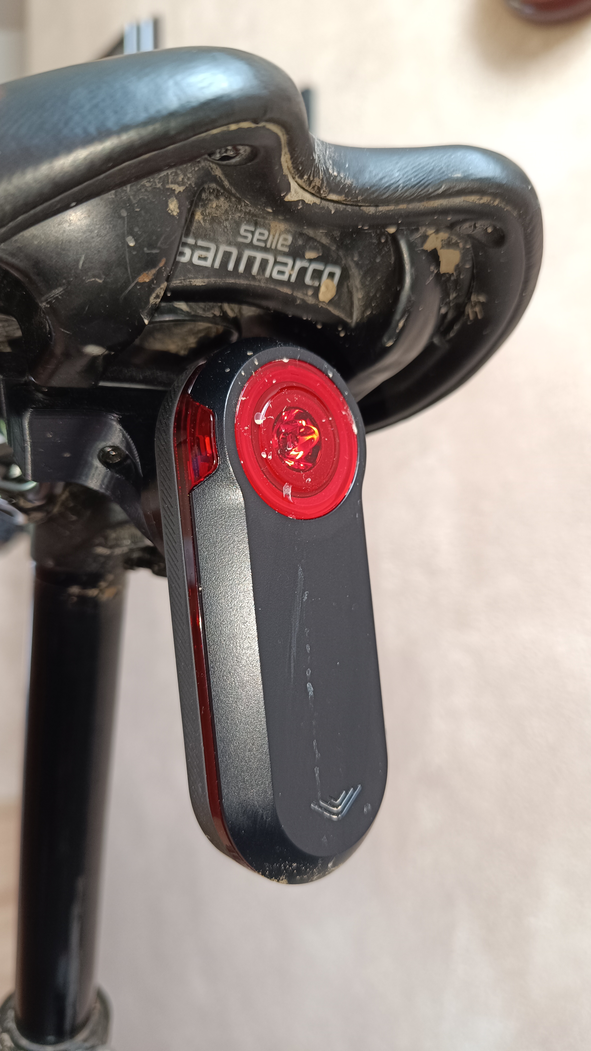 Garmin Varia seat mount