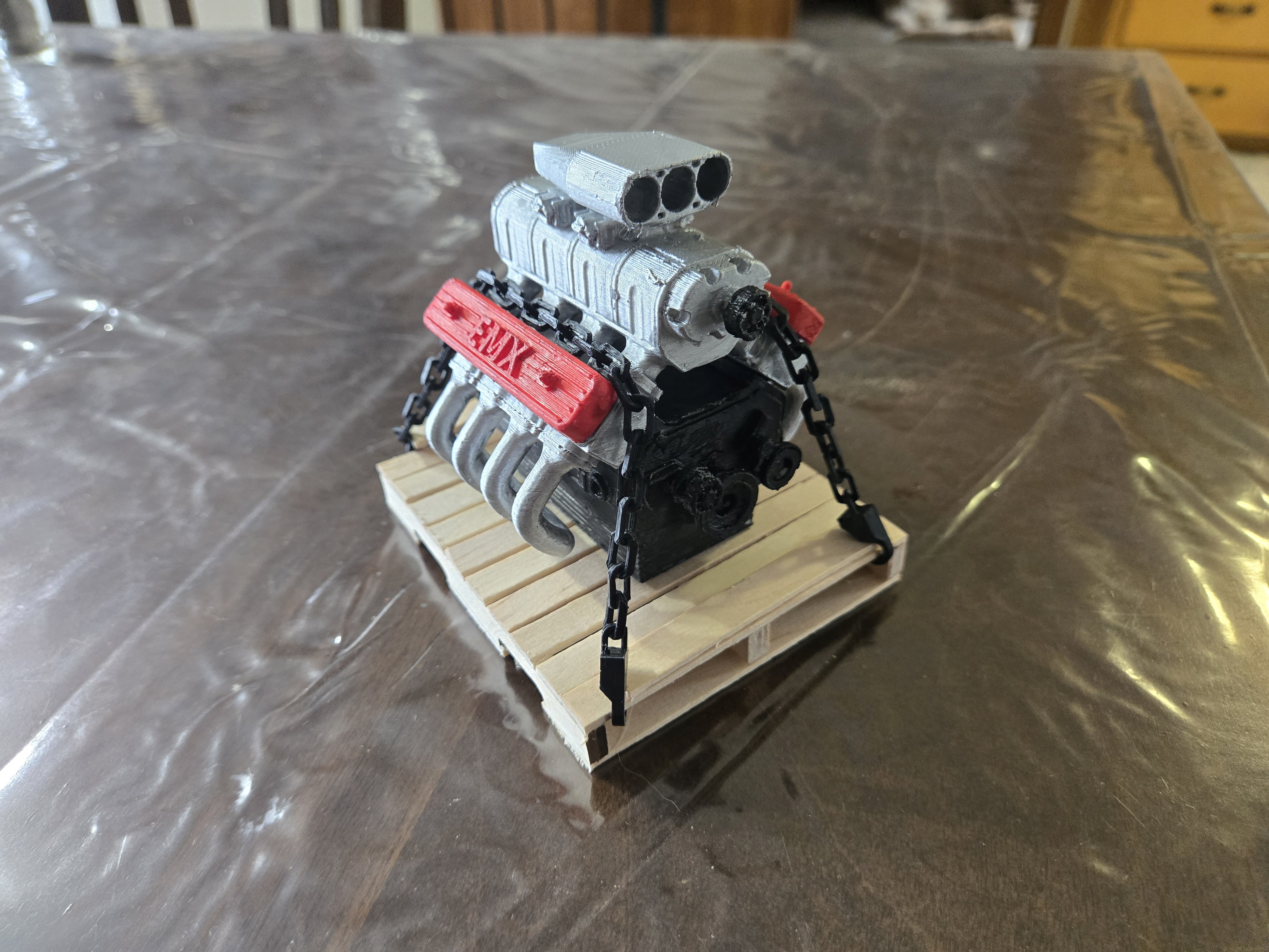 V8 Engine with Blower - 1/10 Scale
