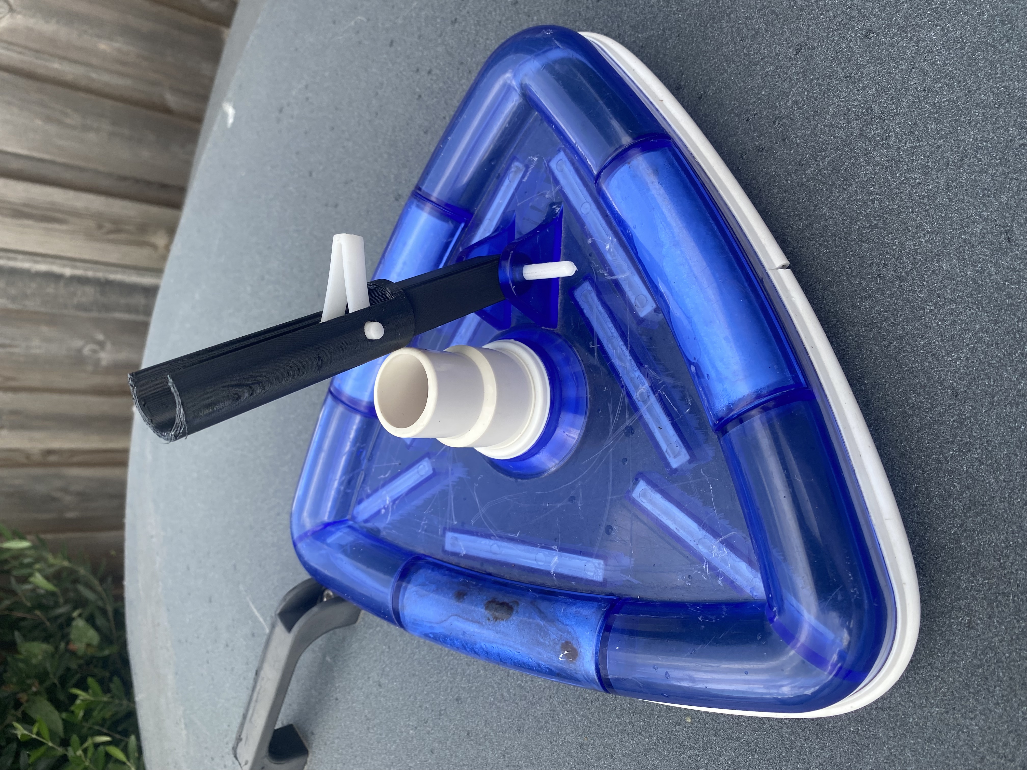 Intex Pool Set adapter for Triangular Pool Vacuum Head — thumbnail 2