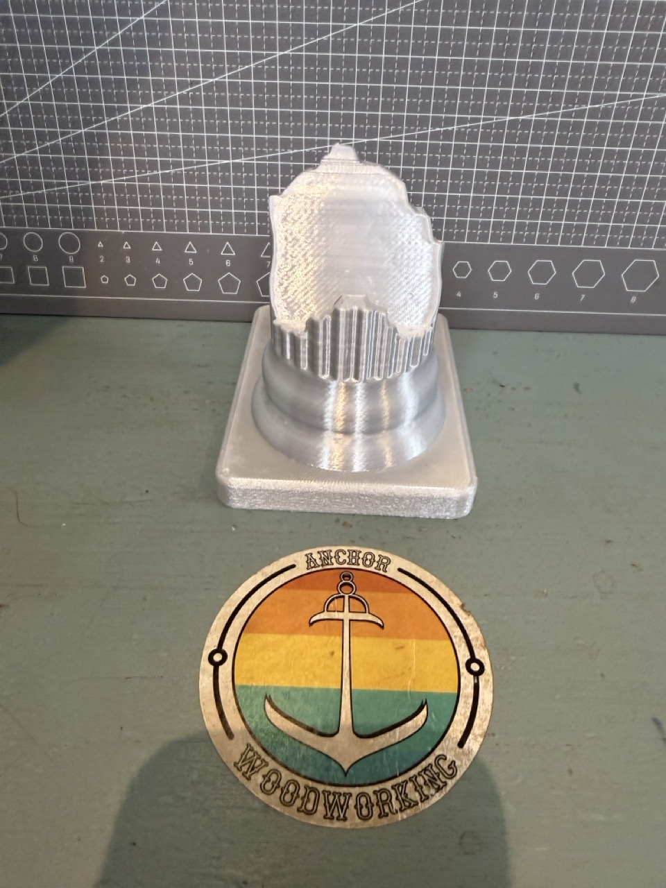 Column Phone and AirPod Pro2 Holder