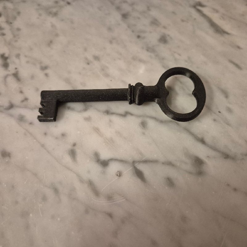 old_key_v1 by Elasaid | Download free STL model | Printables.com