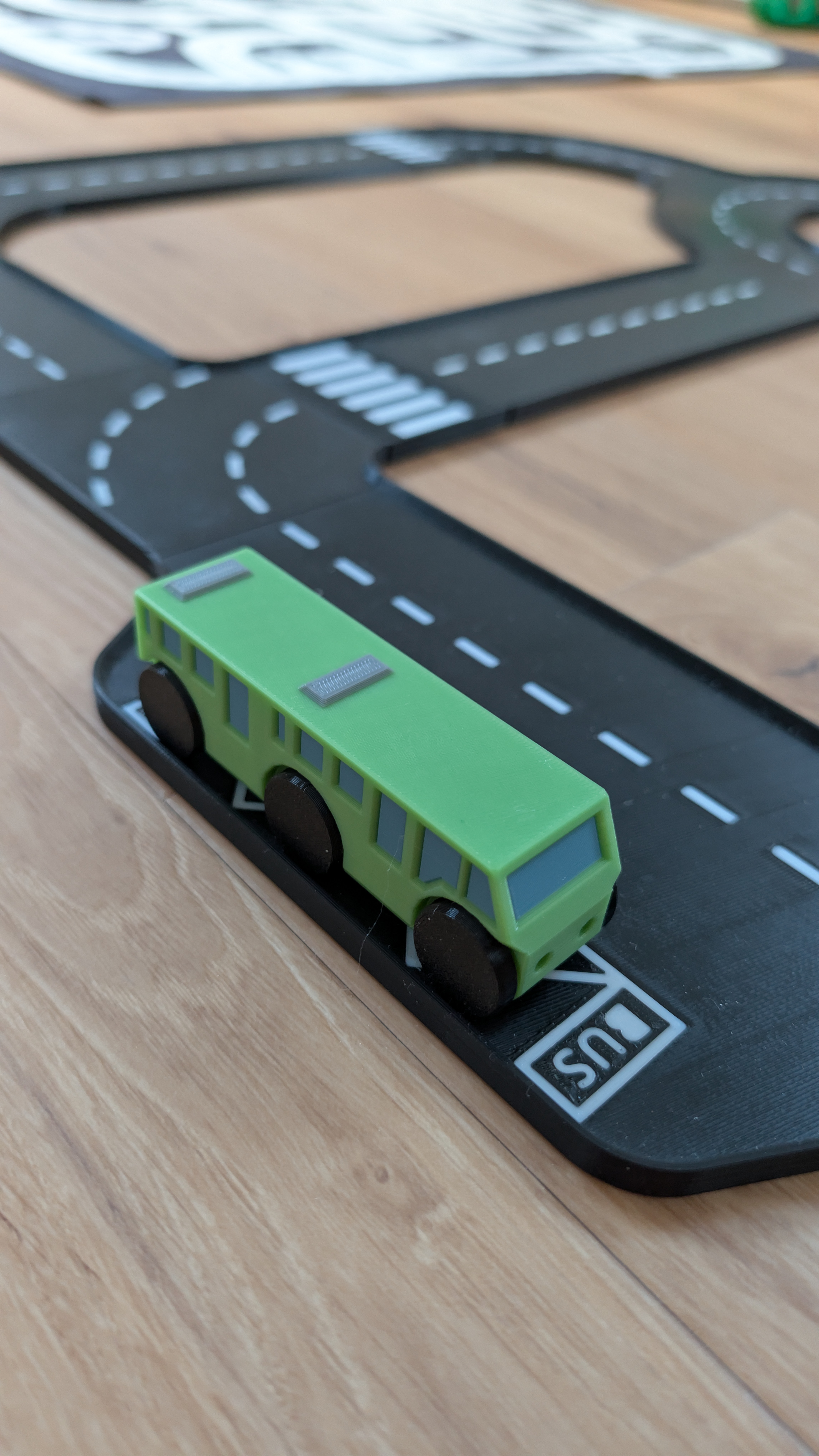 Langer Bus und Langer Bus mit Gelenk passend für BRIO und IKEA LILLABO