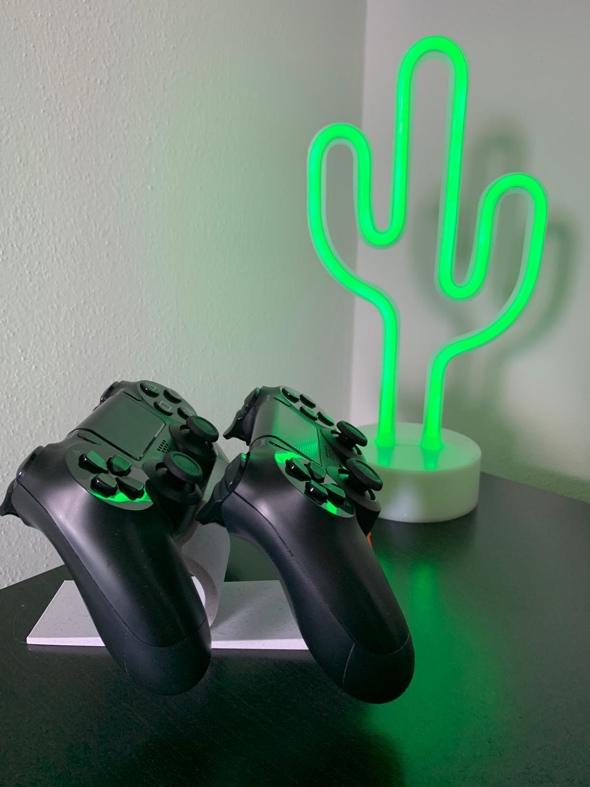 Miniatura 2 do modelo 3D Ps4 Controller Stand