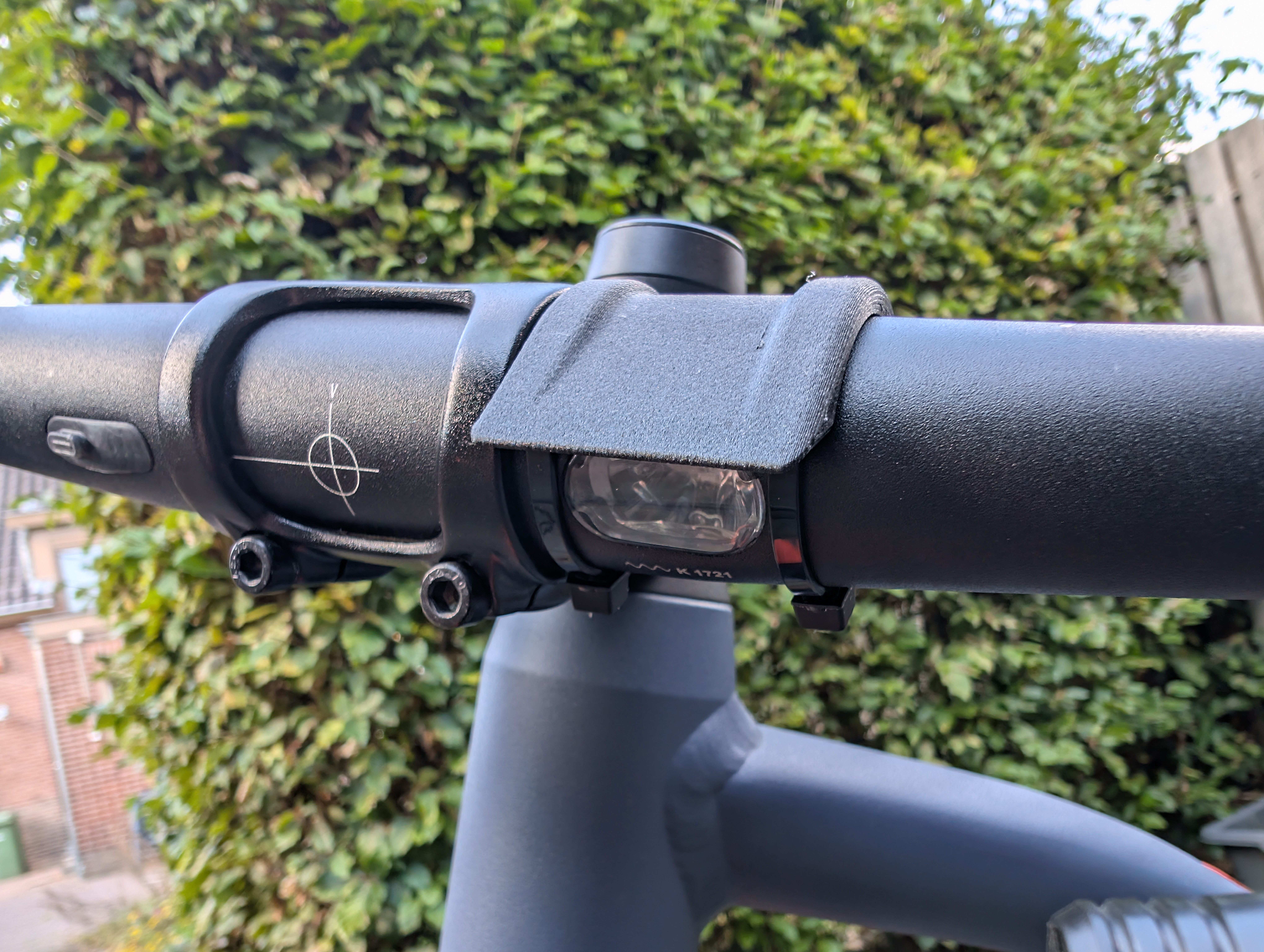 BMC 257 bicycle front light cap