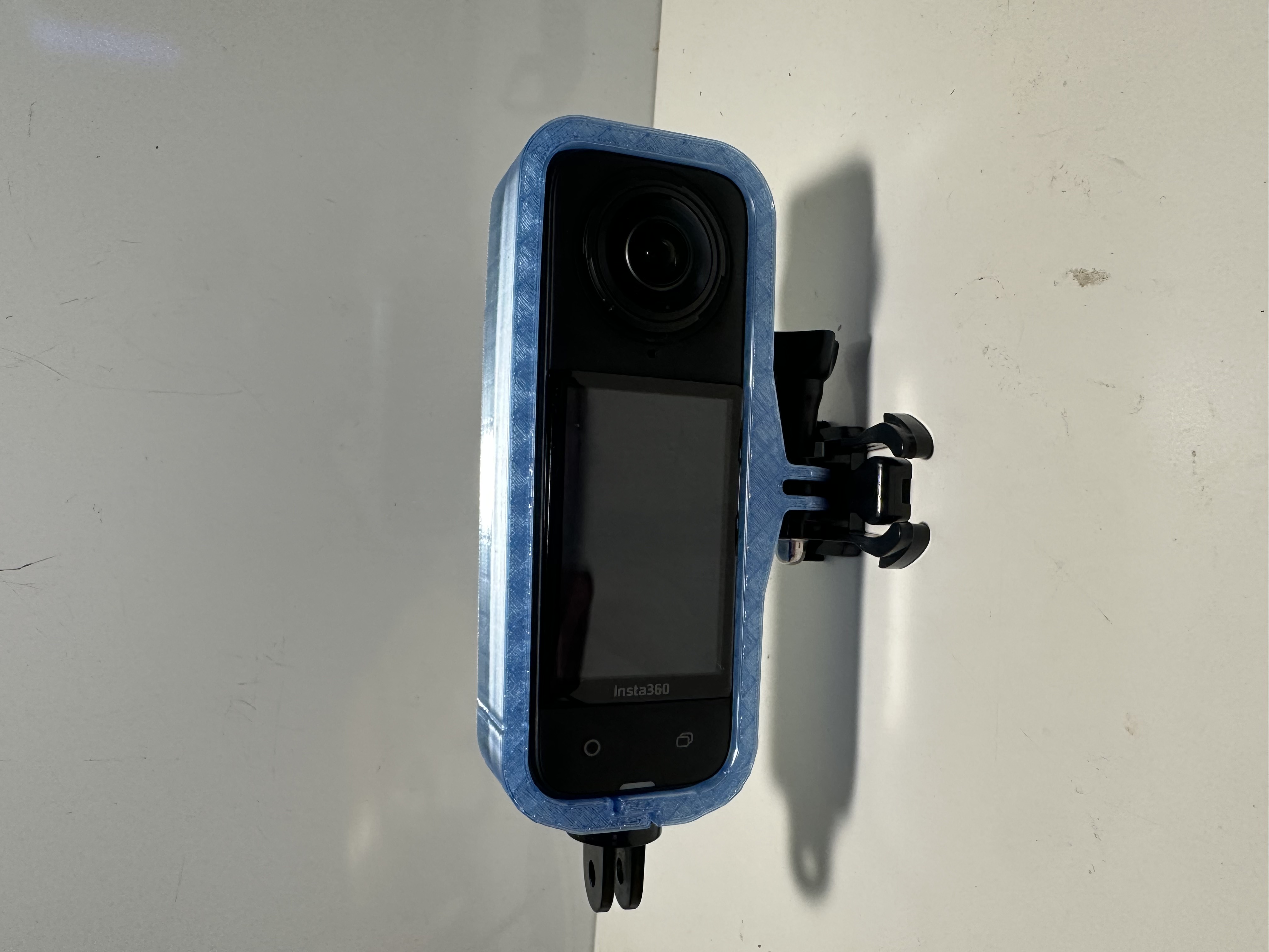 insta 360 x4 horizontal mount