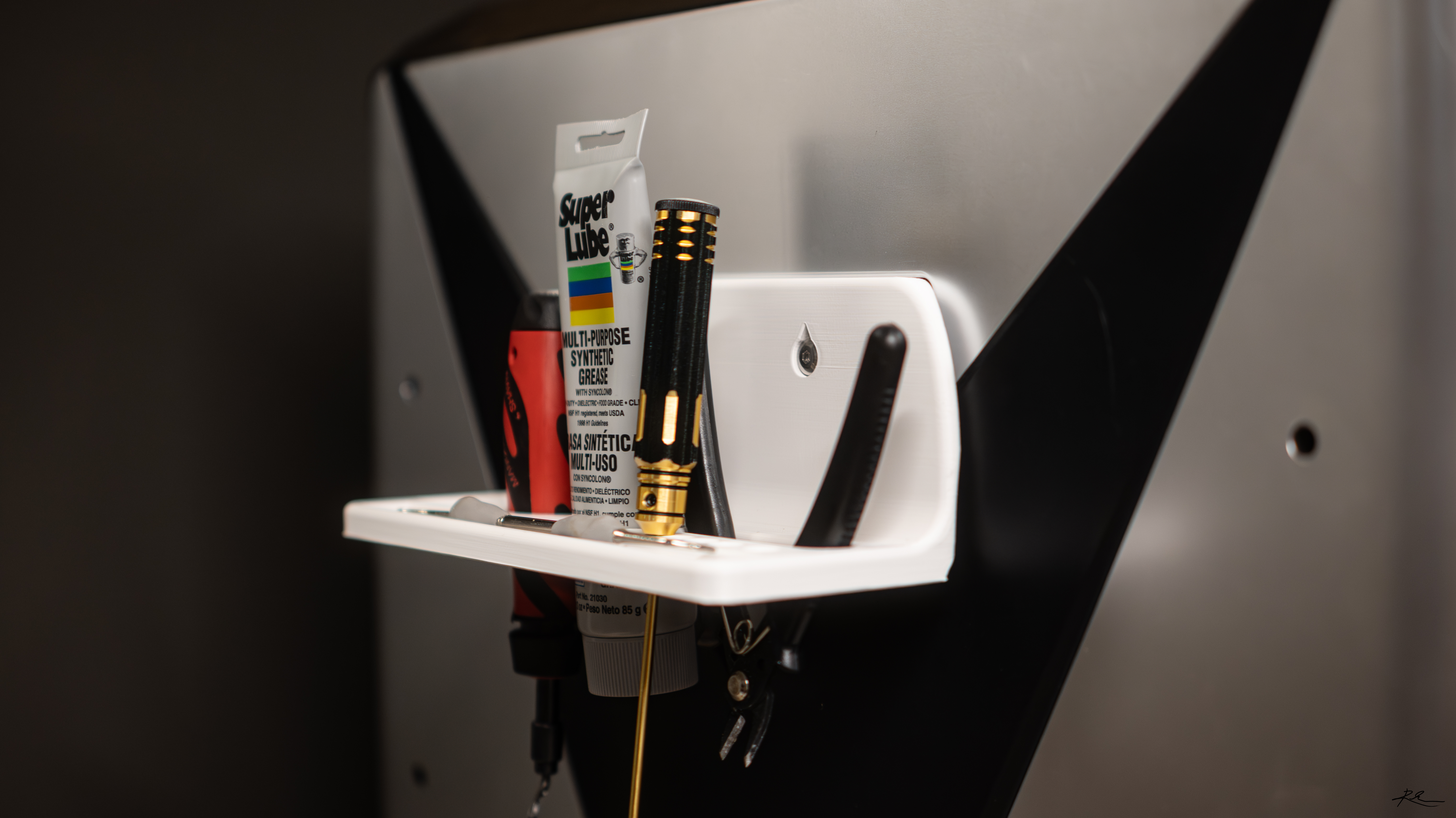 Tool Tray for Handle Inset on Qidi X-Max 3 (screw in for secure mounting)