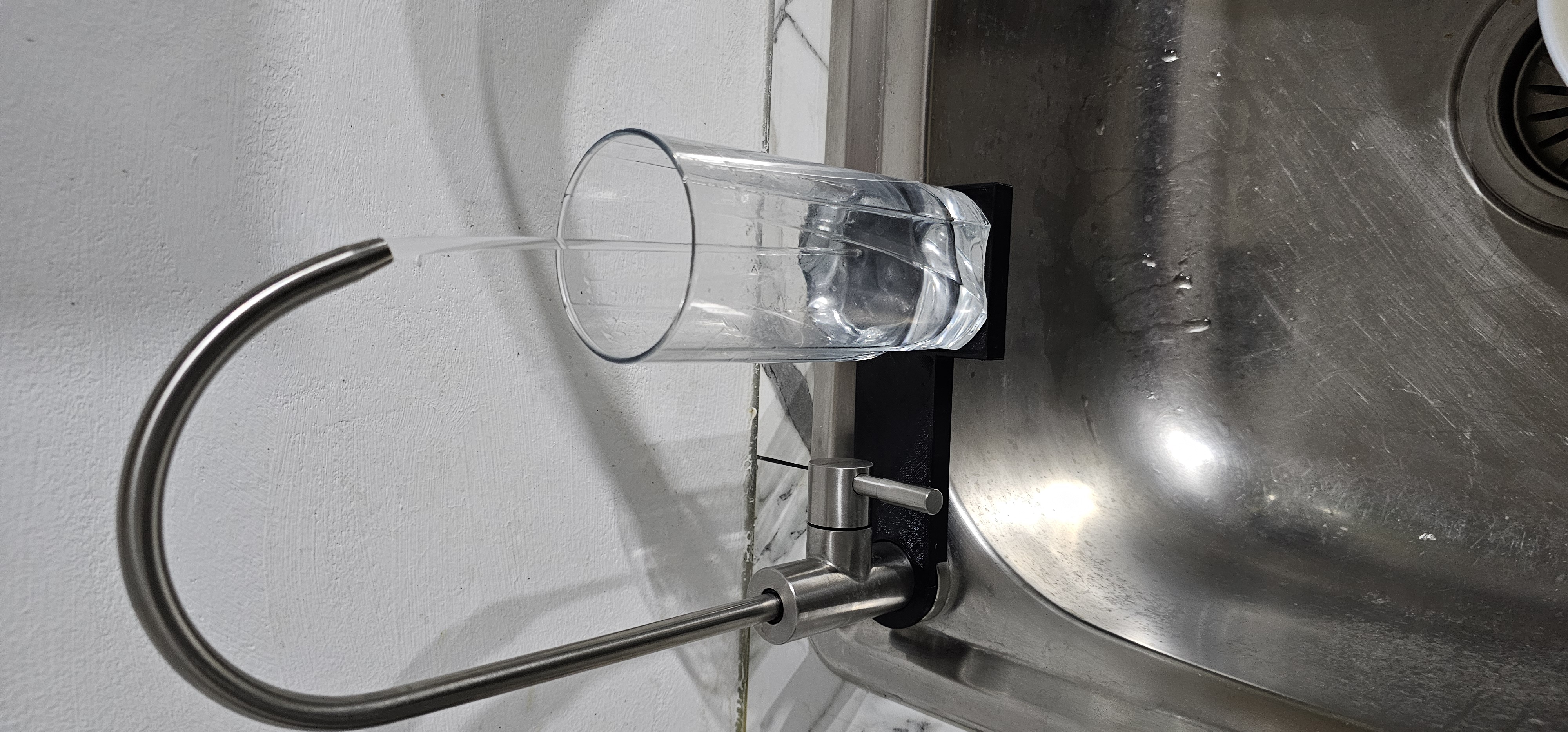 Aquaphor RO water faucet glass holder