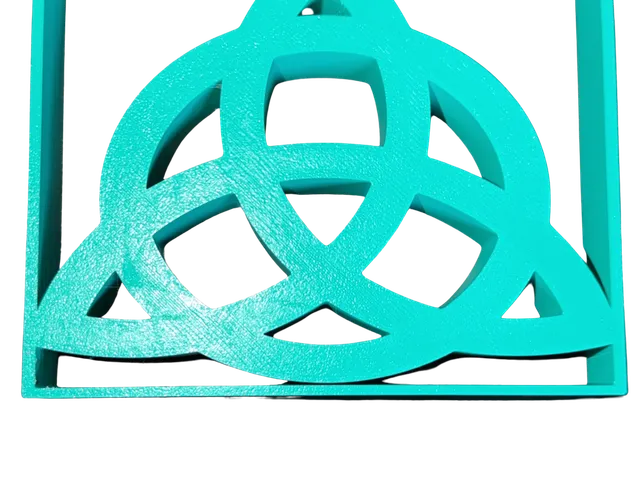 Celtic Knot/Triquetra Decor