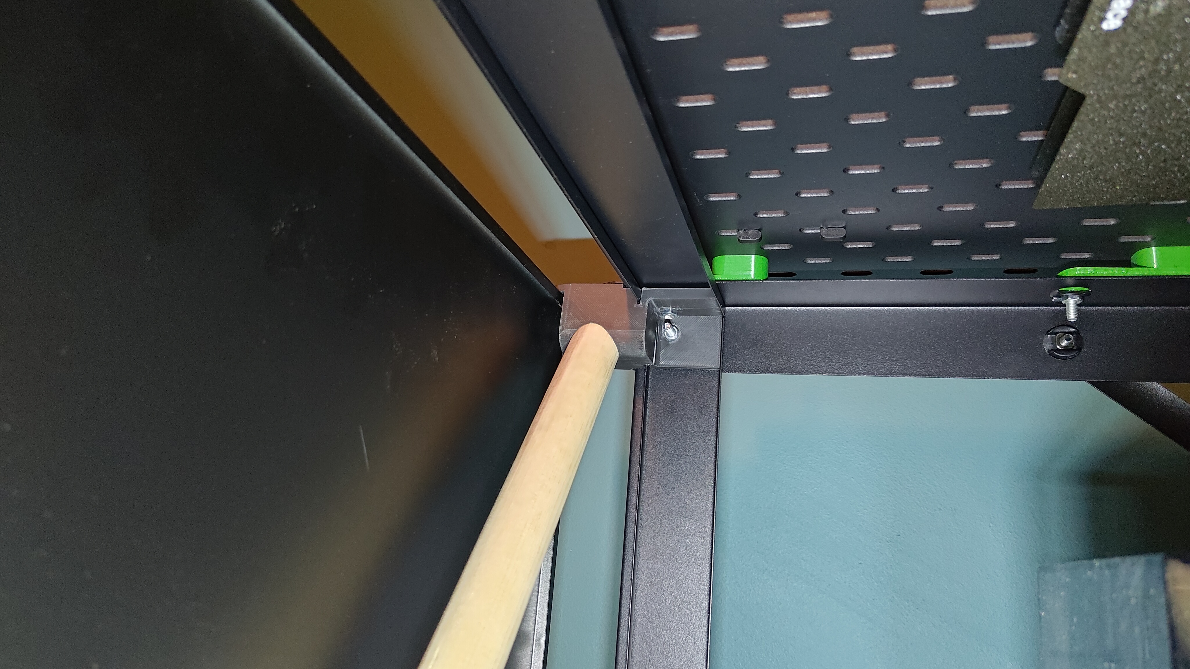 Ikera Bror Rock Solid Reinforcement/Shelf Elevator — thumbnail 3