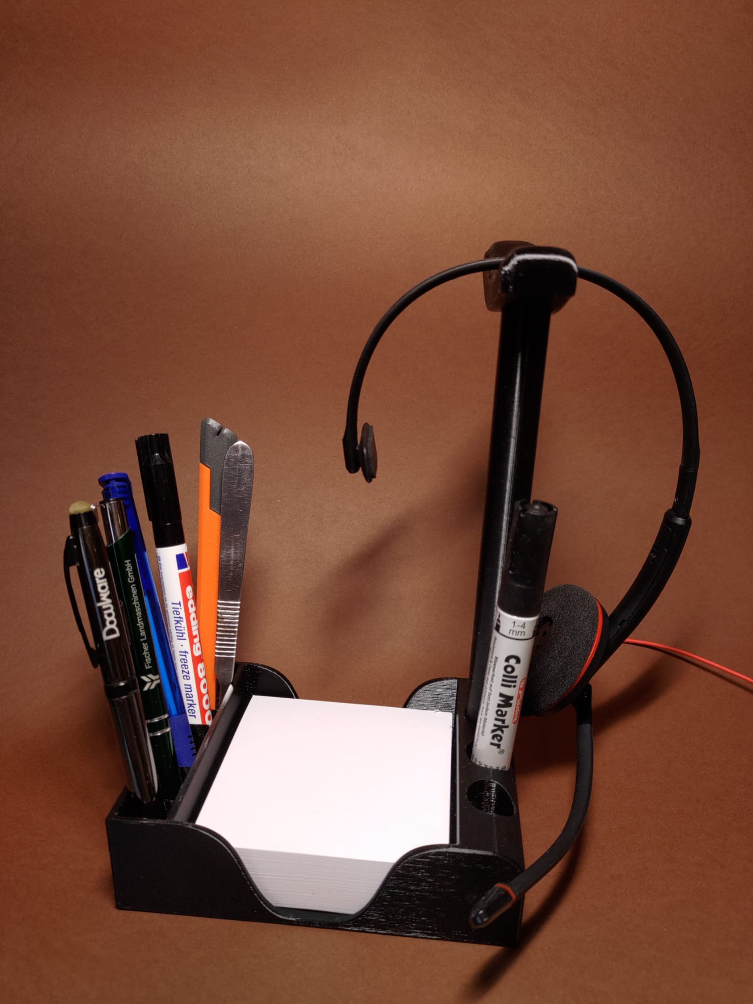 Miniatura 7 do modelo 3D adjustable Office Organizer