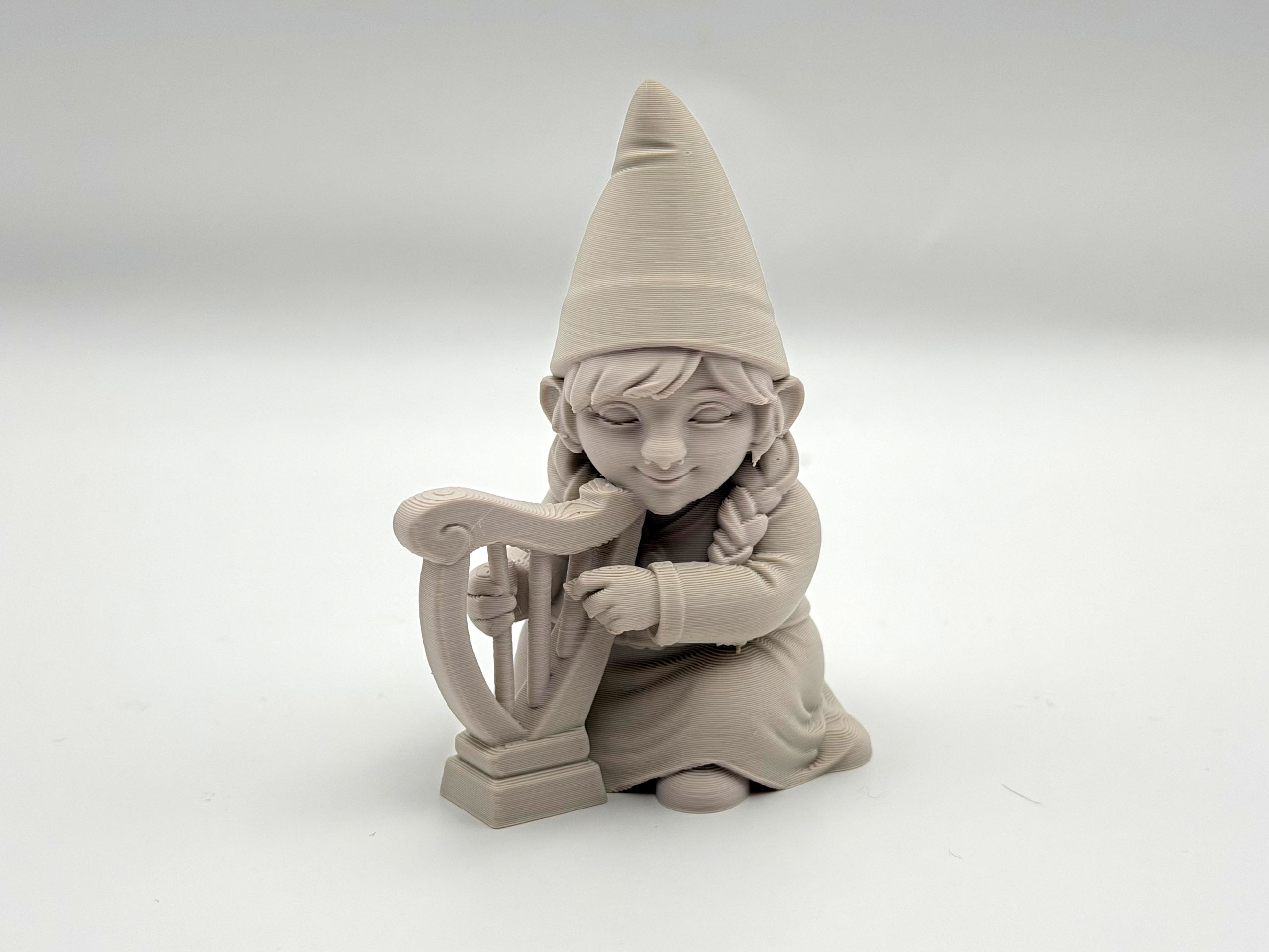 Harp Playing Gnome — thumbnail 3