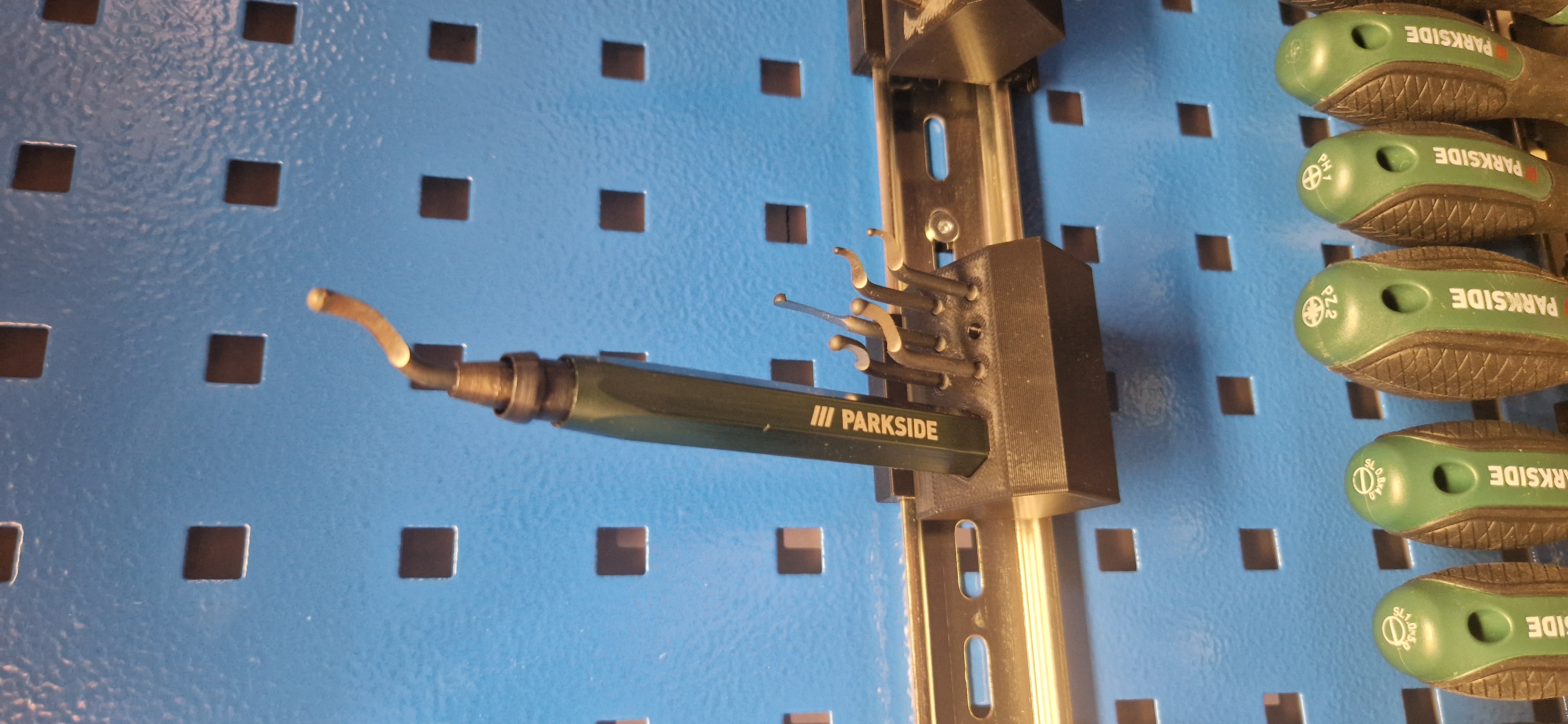 Deburrer Tool holder