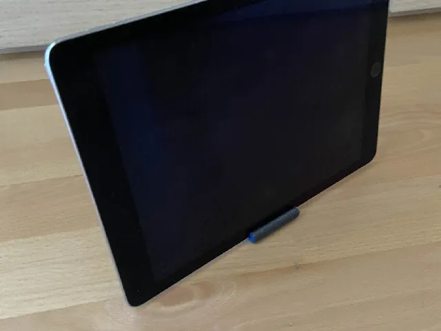 The most portable IPad stand