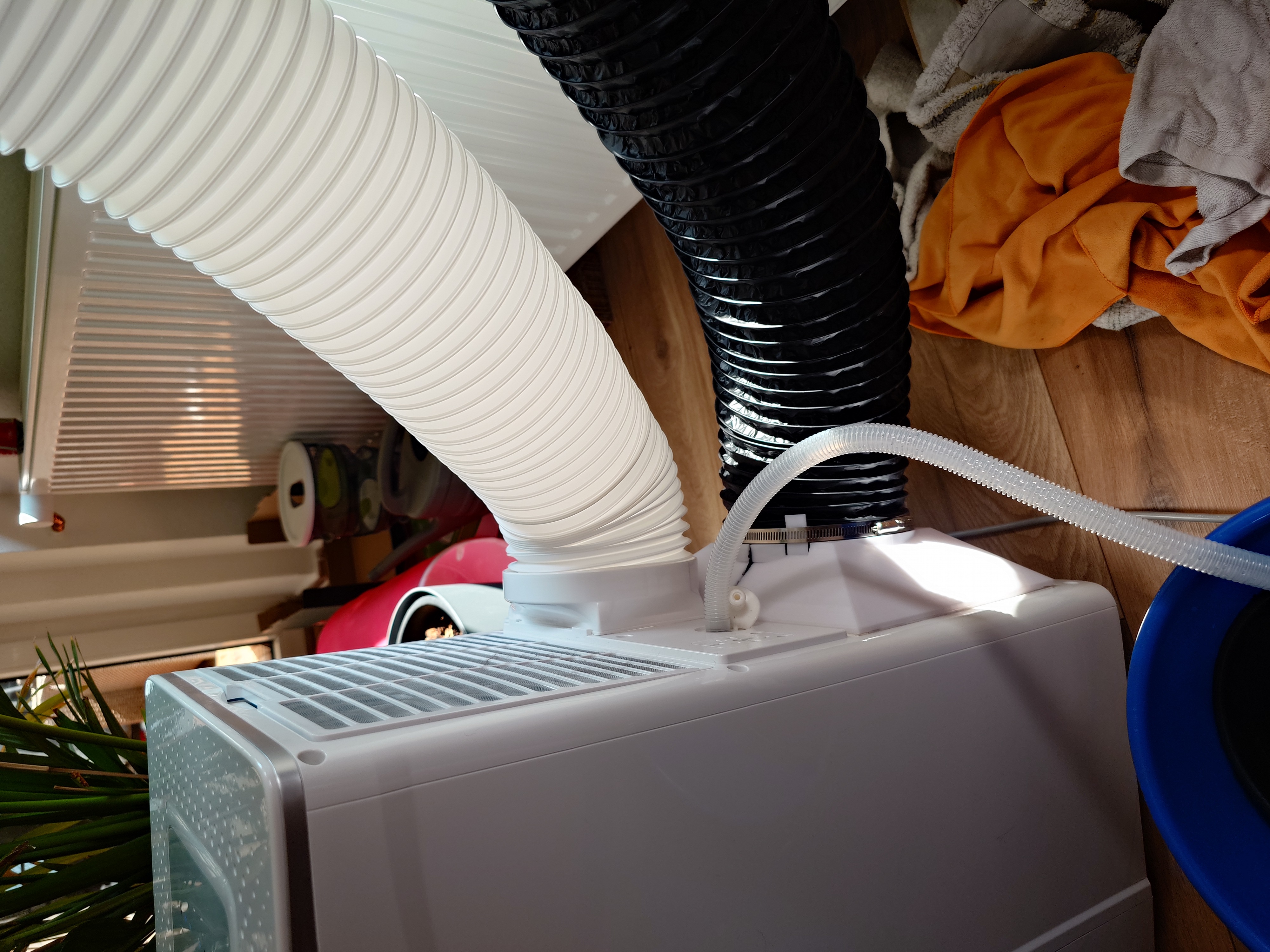 Adjustable dual-hose mobile air-conditioner upgrade