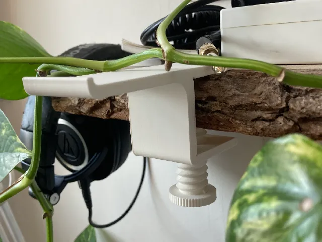 Headphone holder
