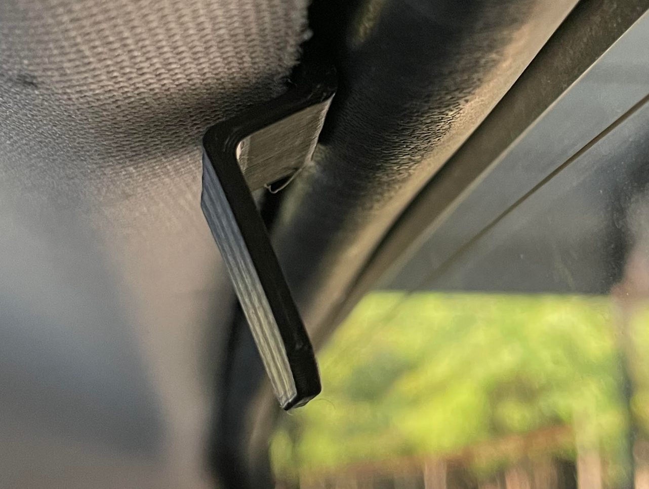 Rear Dashcam Trim Mount for Removable Windows