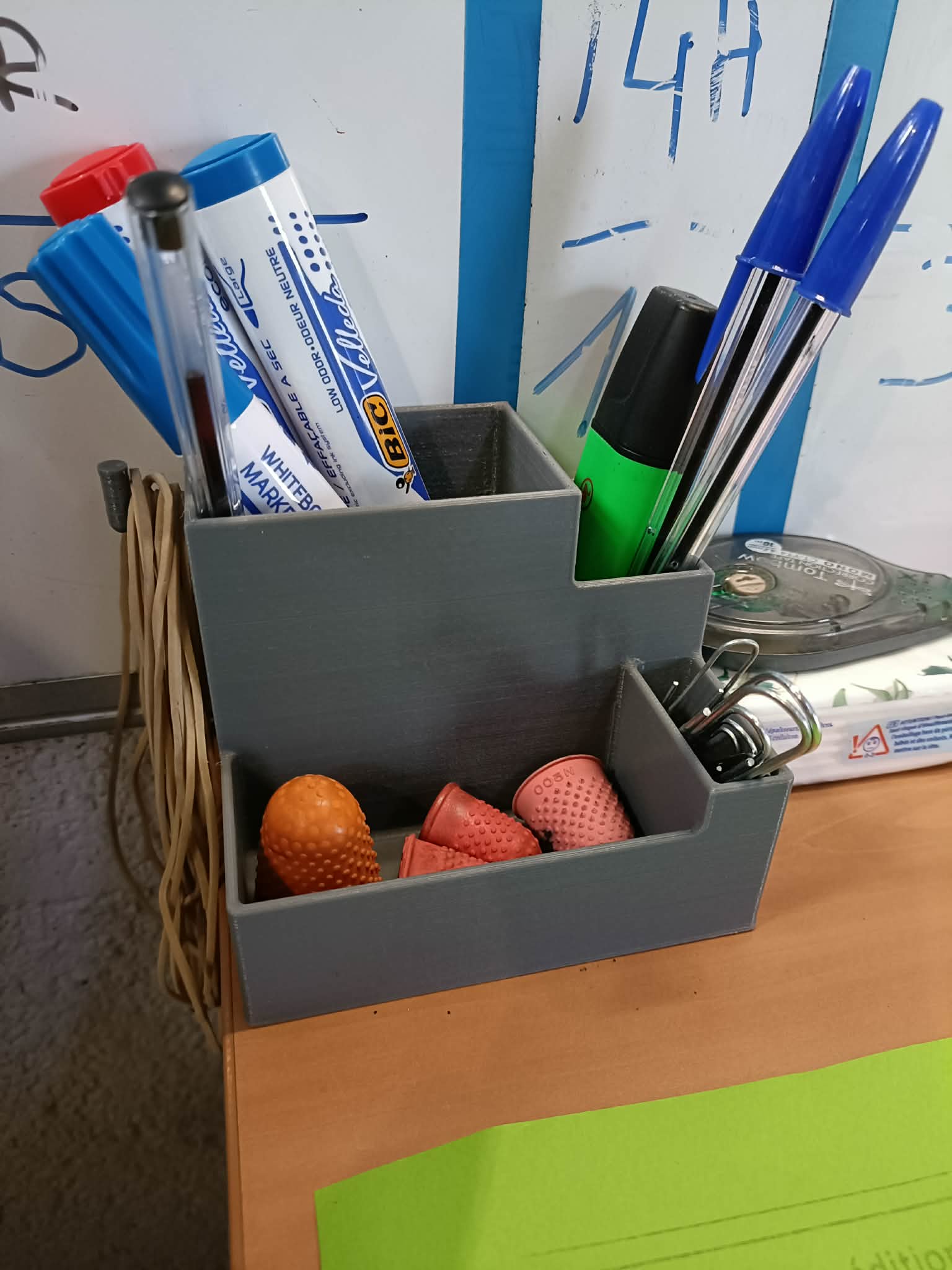 Boite organiseur de bureau