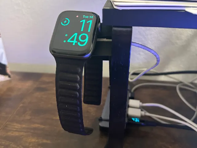 Apple Watch charger corner bracket