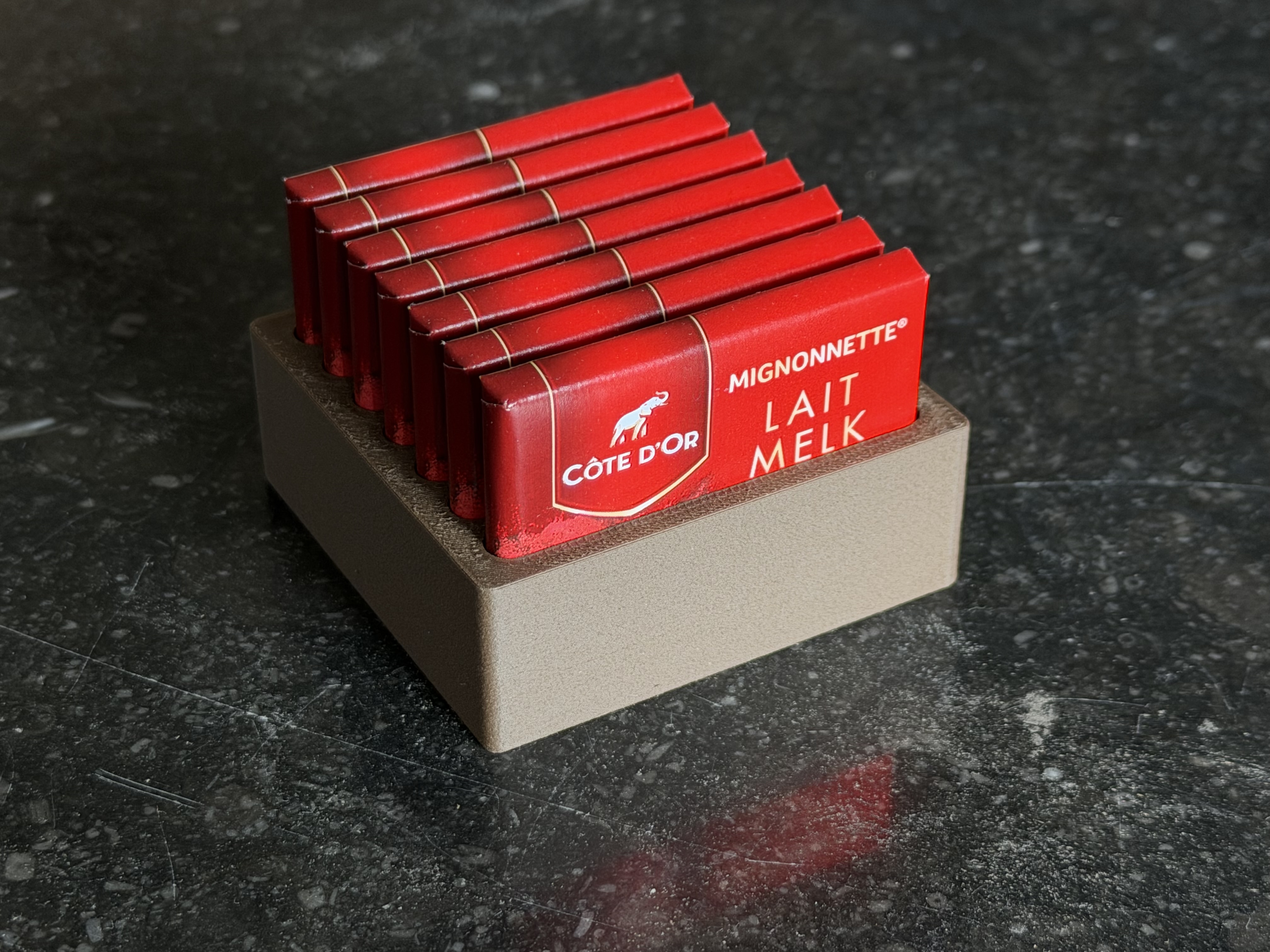 Holder for Mignonnette chocolate bars