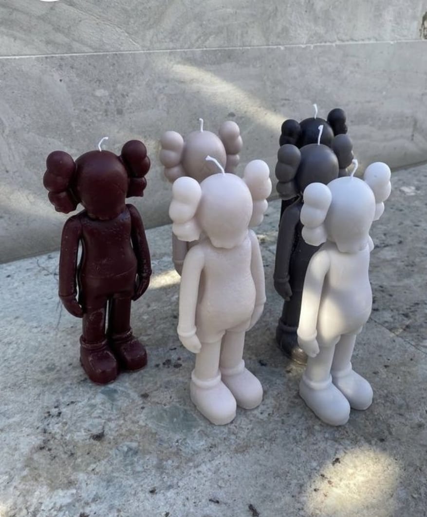 Molde de Dos Partes – Figura KAWS