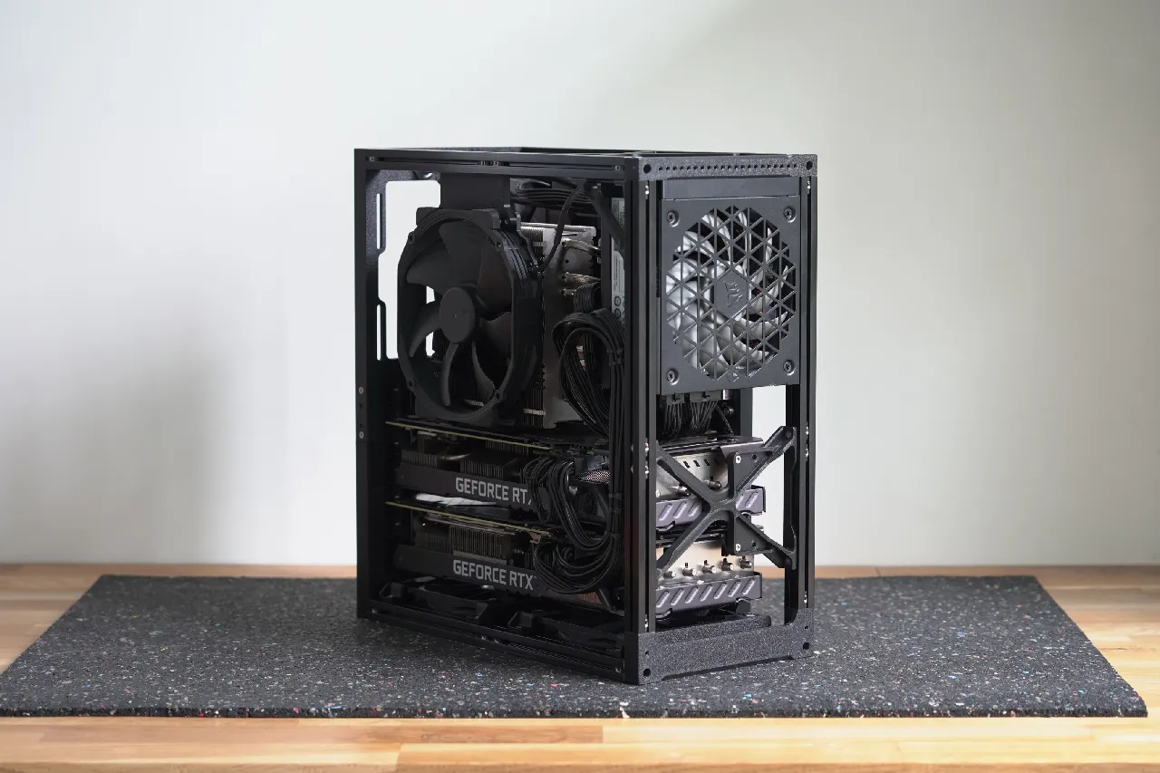BeamCase ATX and microATX compact modular (m)ATX case by