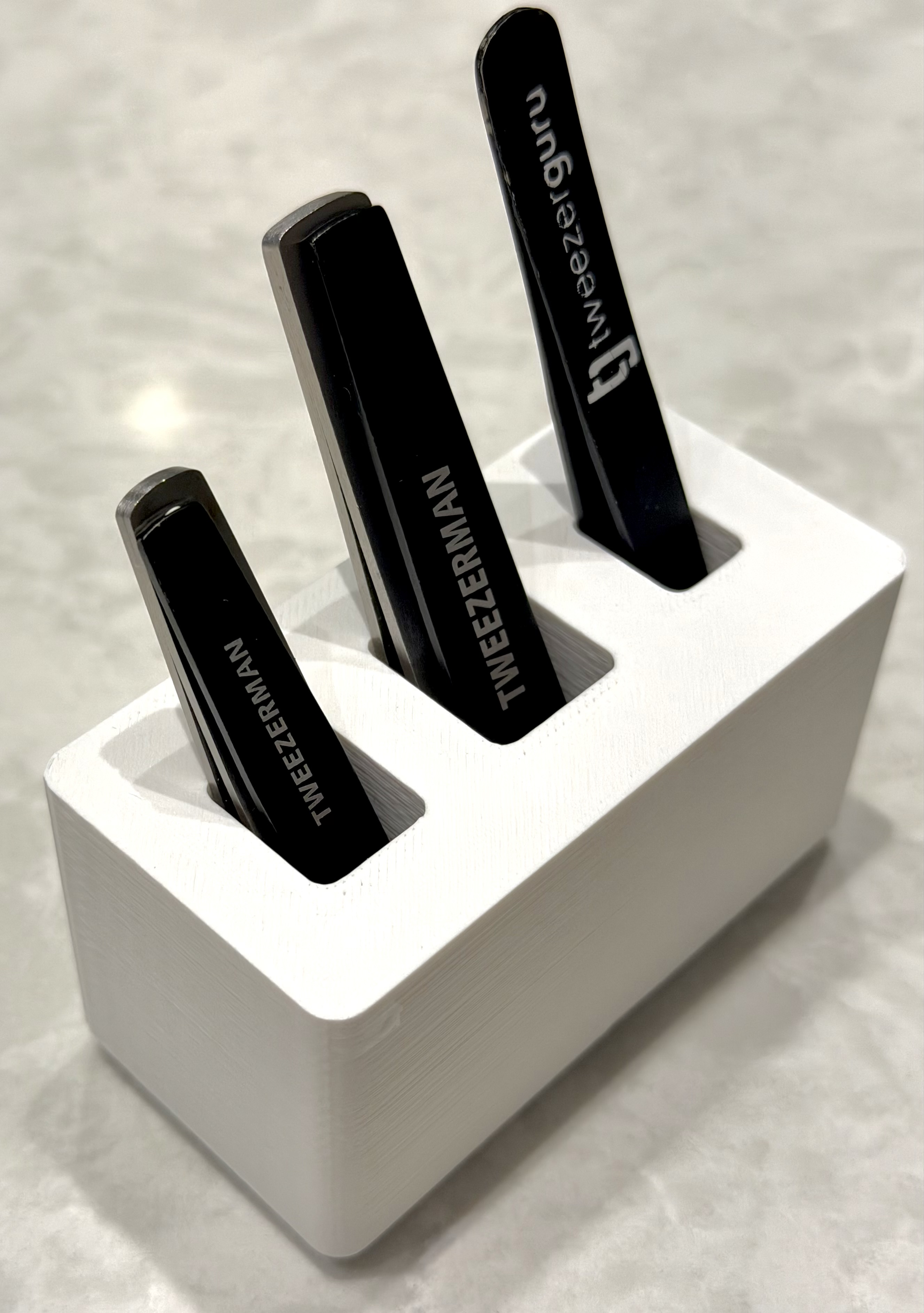 Gridfinity Tweezerman Nail Clippers & Tweezer Bin 1 x 2