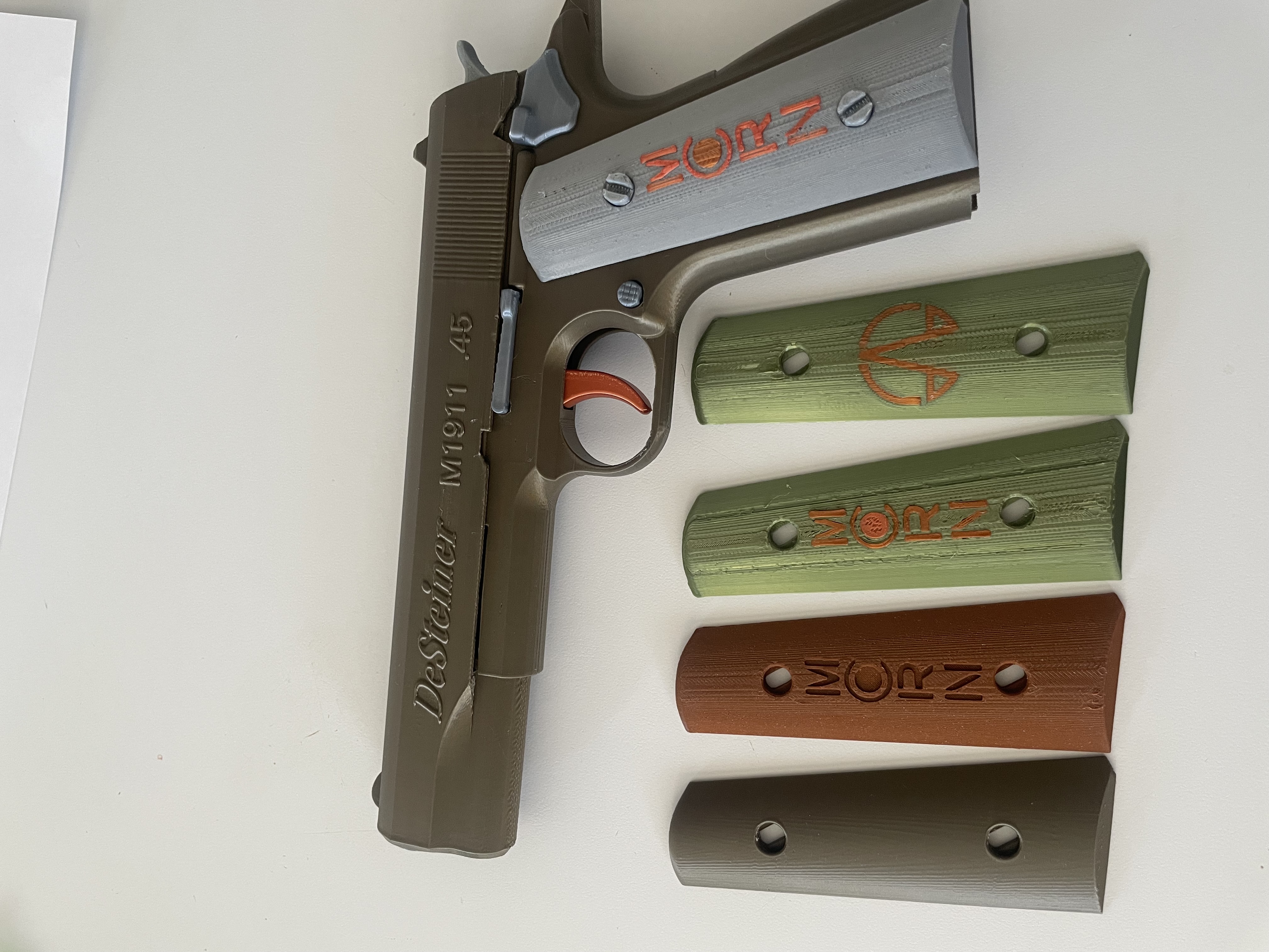 Expanse Themed Grips for DeSteiner Colt 1911