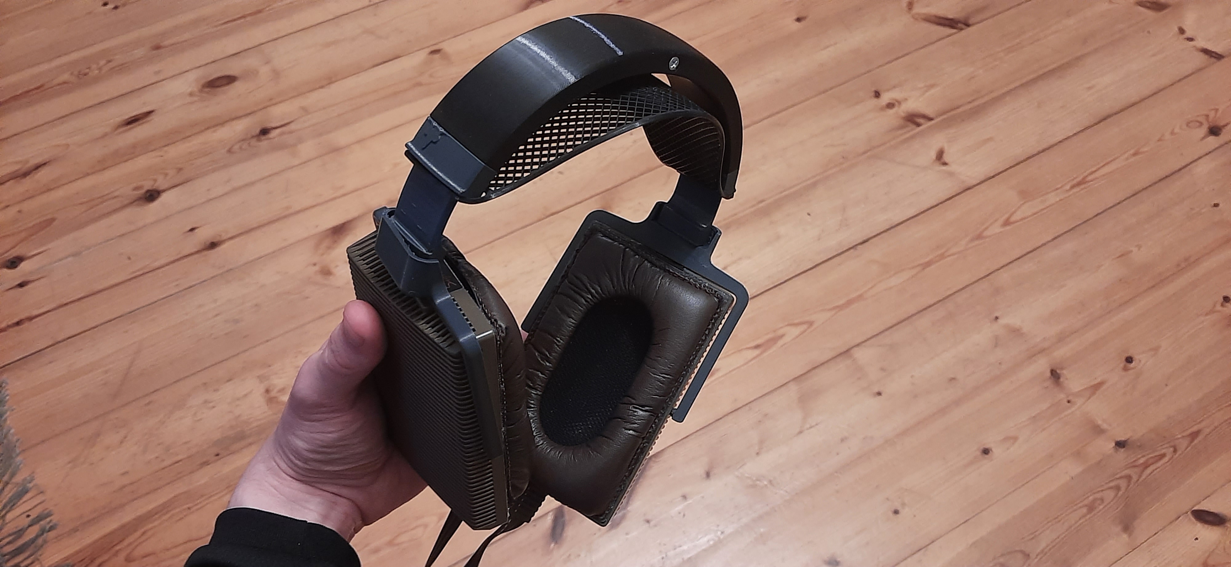 Stax Lambda yoke for the Capra Audio Headband v2