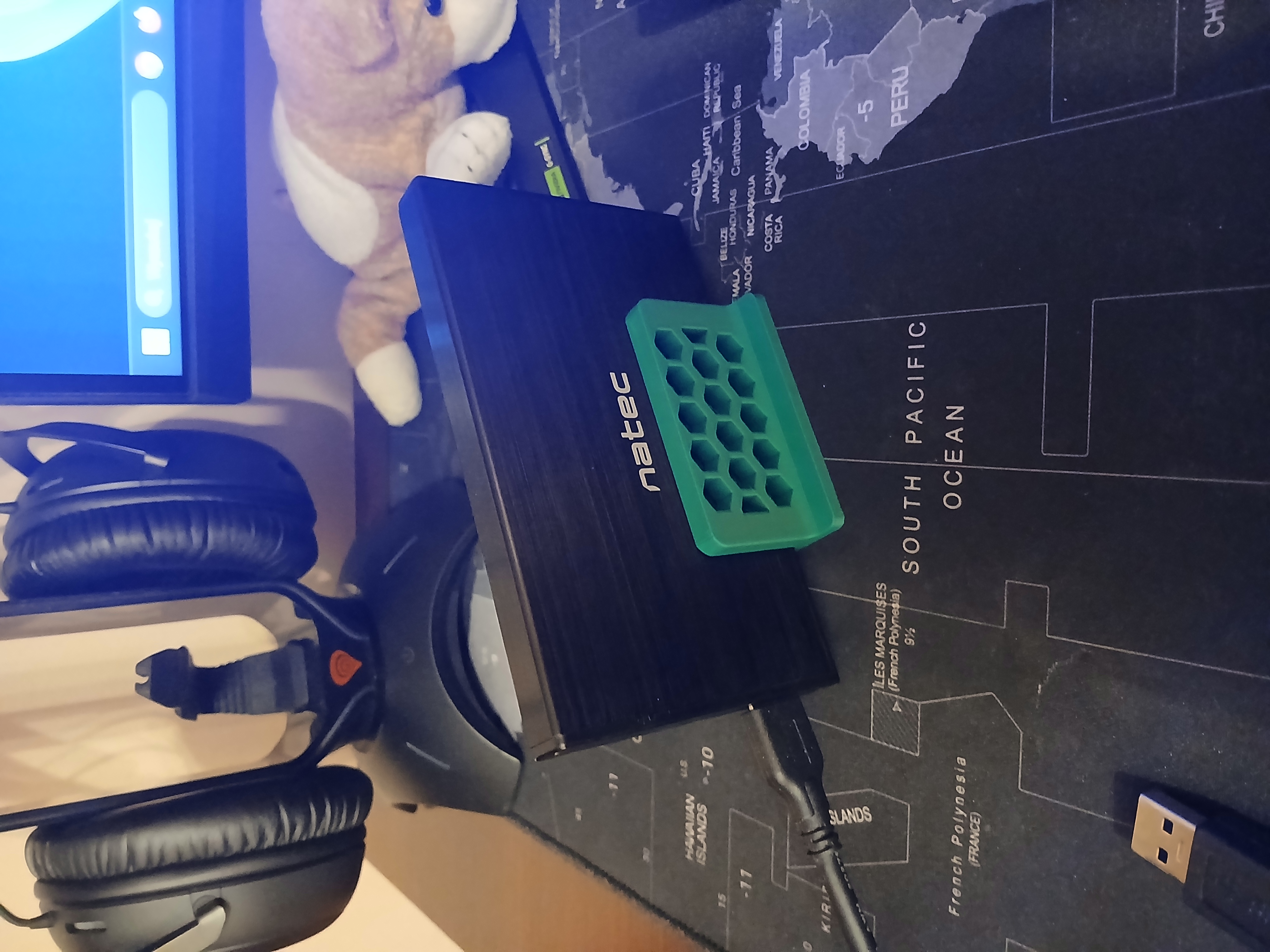 Vertical Stand for External Drive