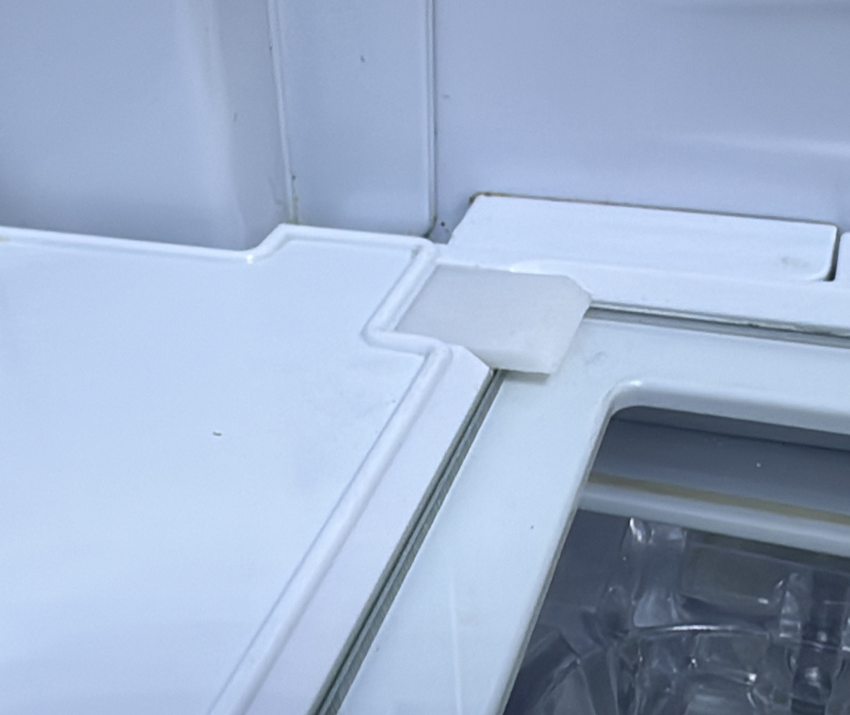 Samsung Refrigerator Glass Retaining Clips DA61-04809A