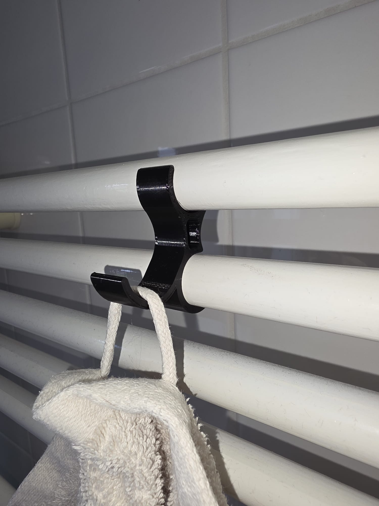 Towel hanger