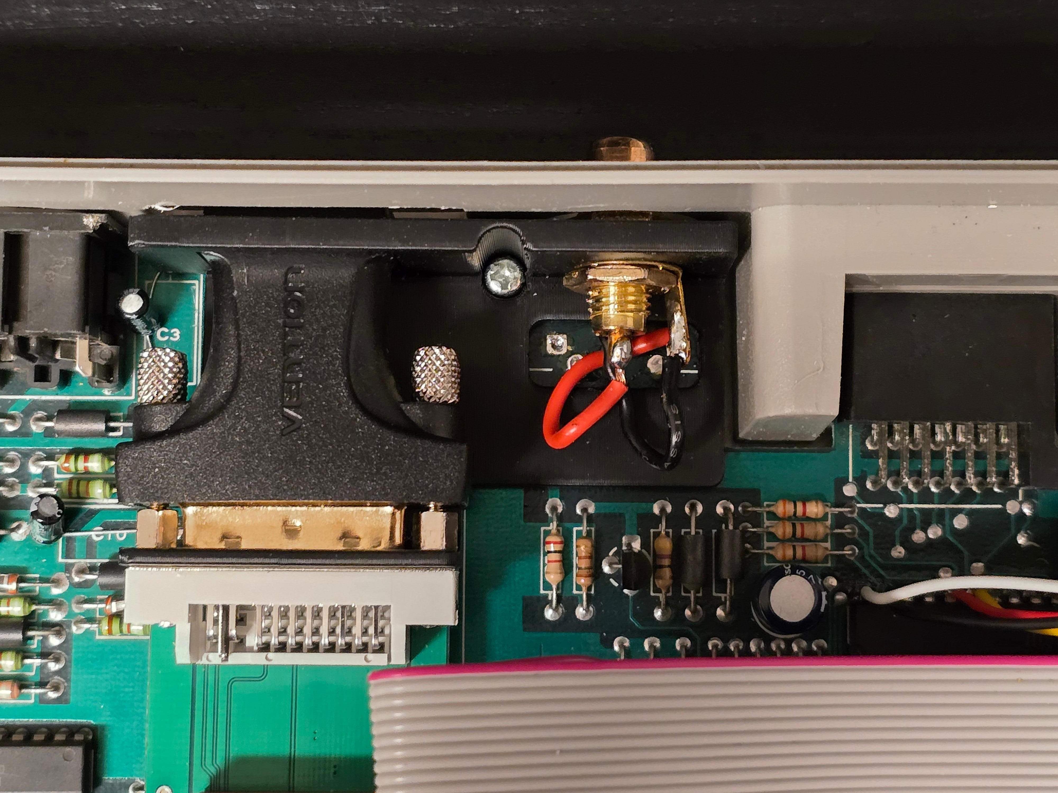 DVI HDMI adapter bracket for Atari with Sophia 2 expansion